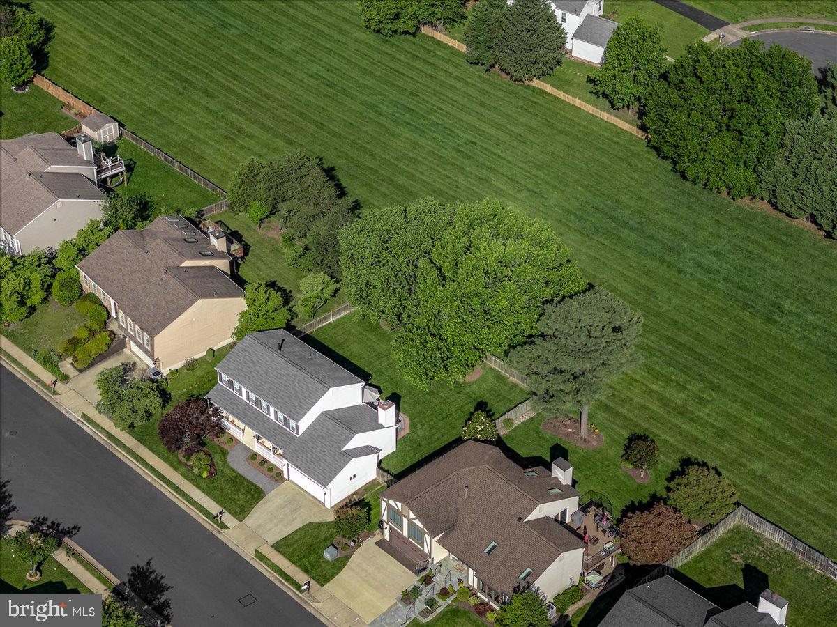 BELLE POND FARM - Residential