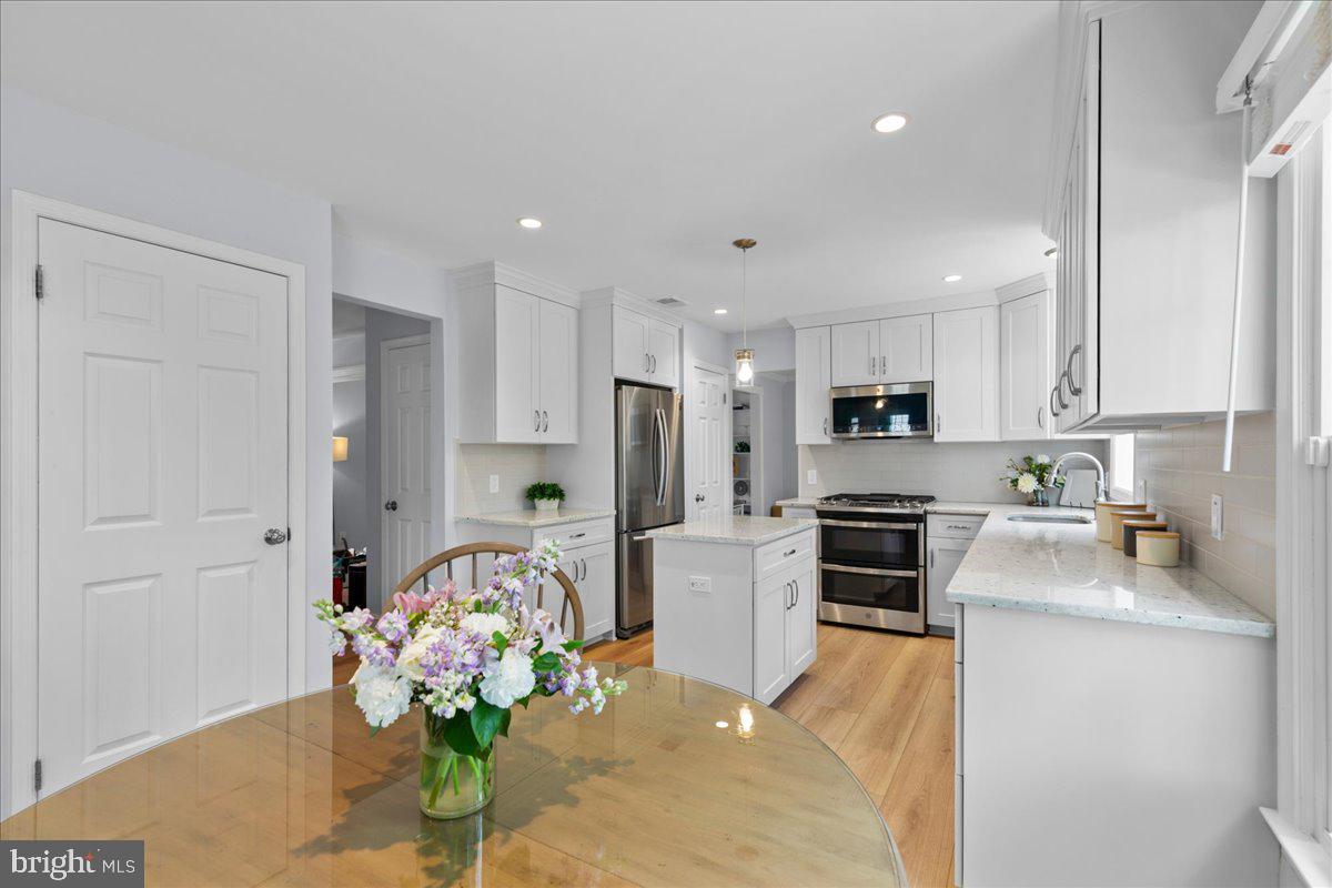 BELLE POND FARM - Residential