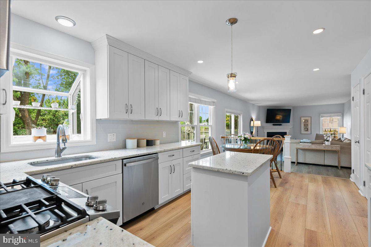 BELLE POND FARM - Residential