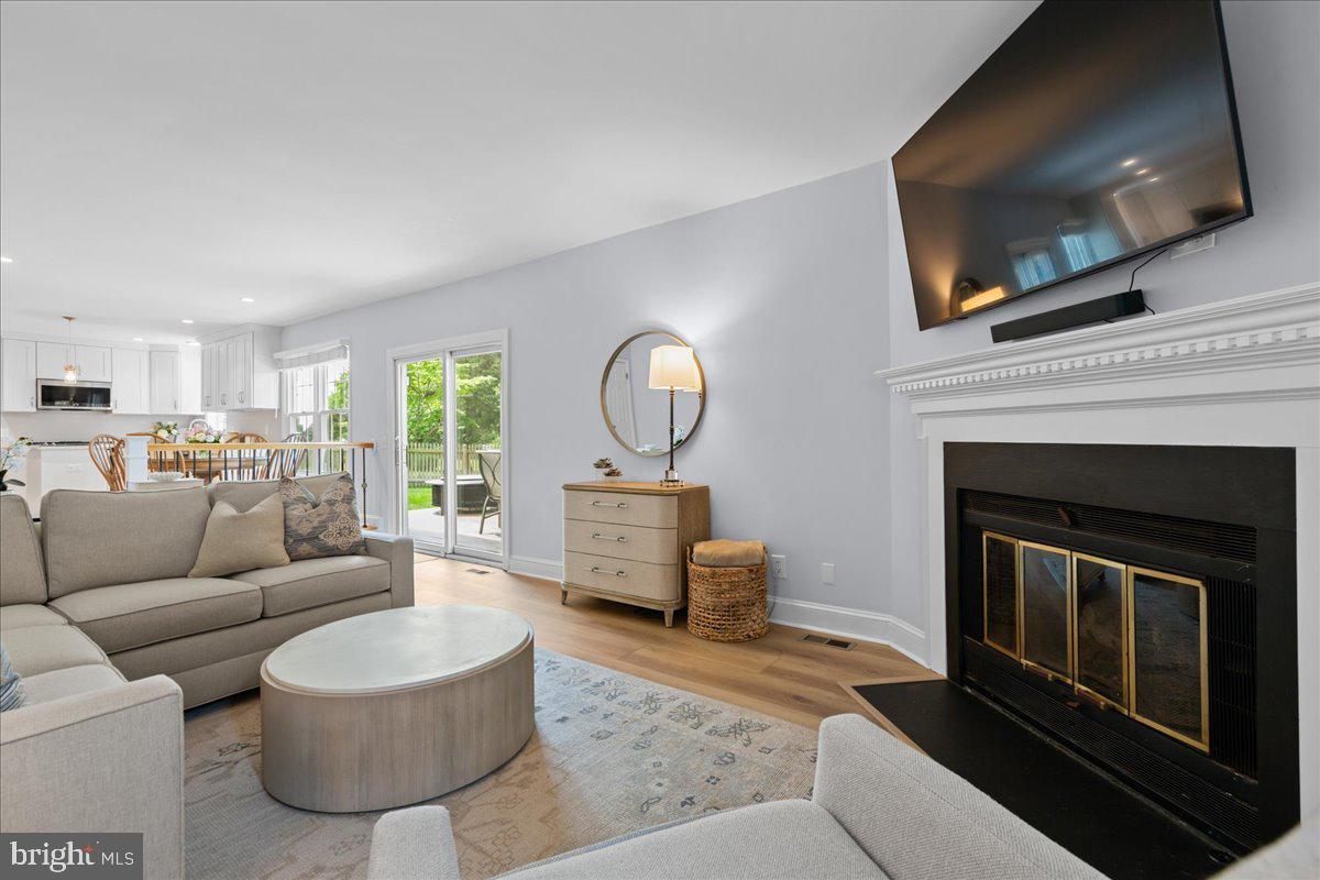 BELLE POND FARM - Residential