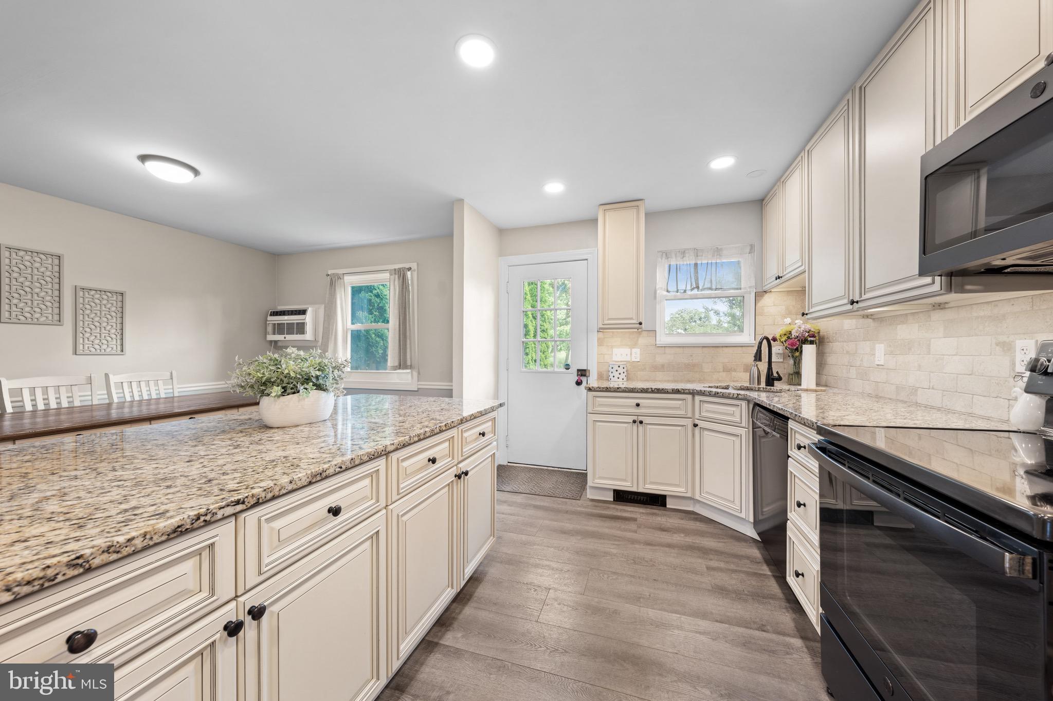 SHEPHERD HILLS - Residential