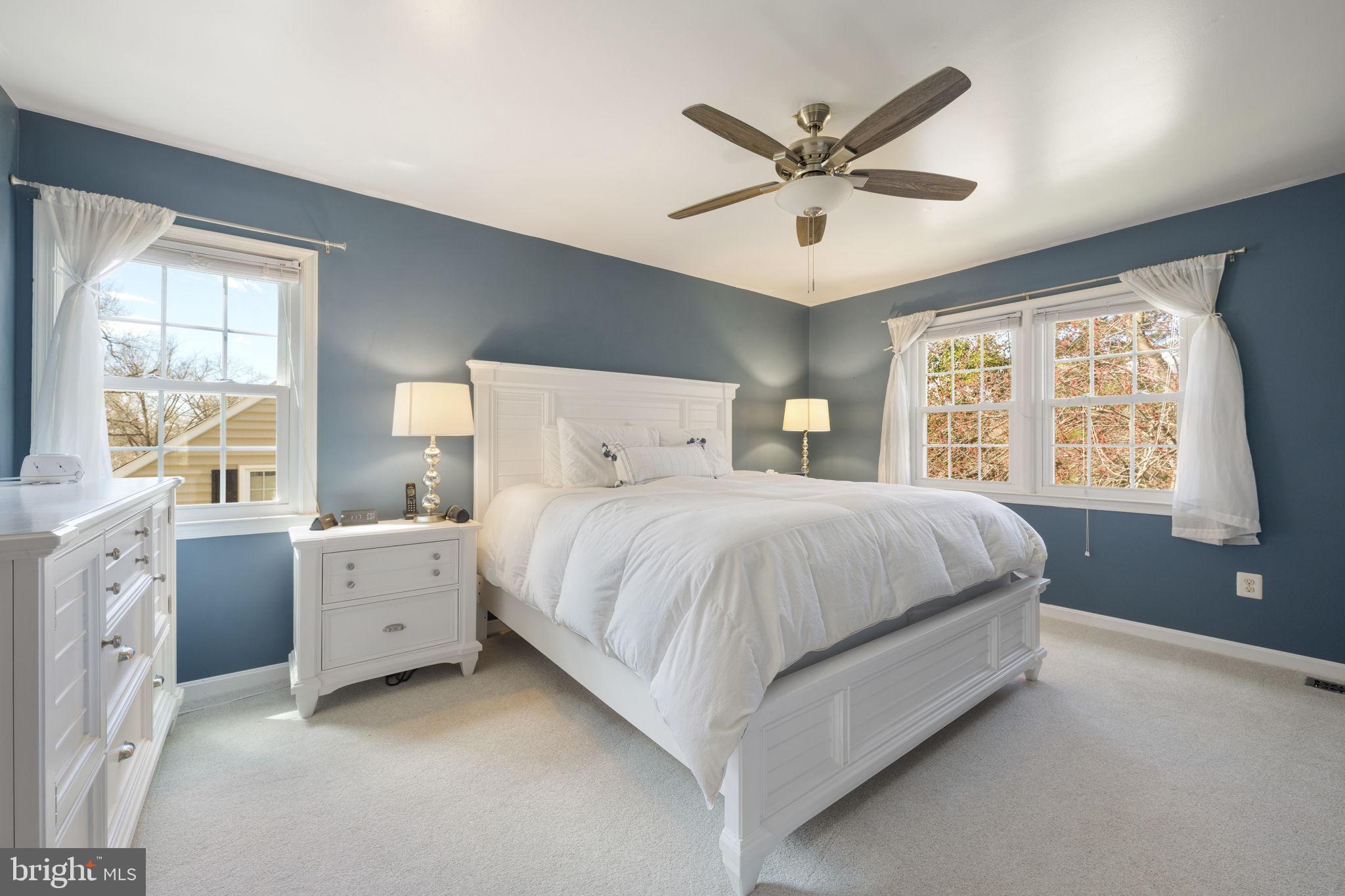 SIGNAL HILL - Residential