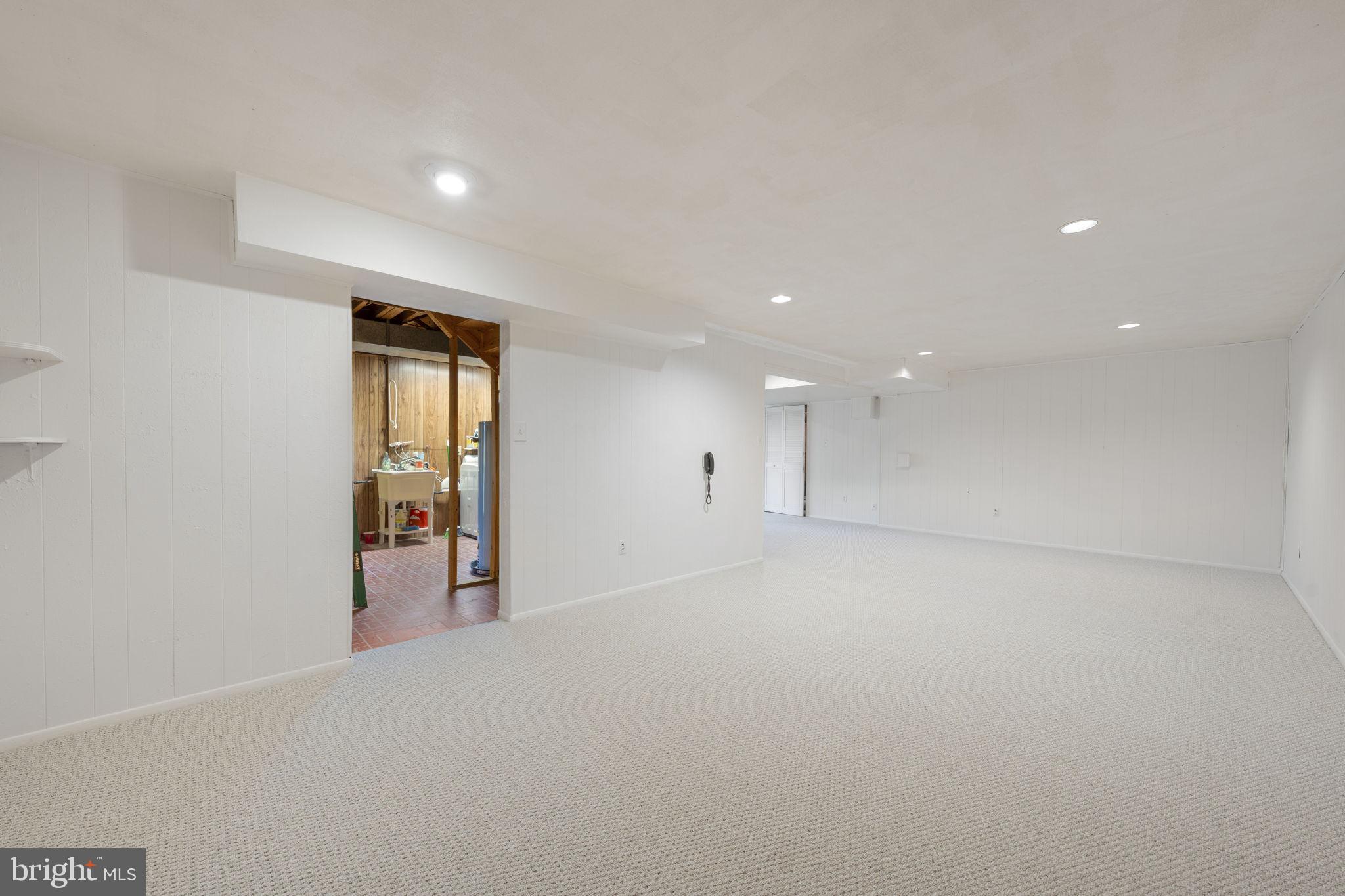 SIGNAL HILL - Residential