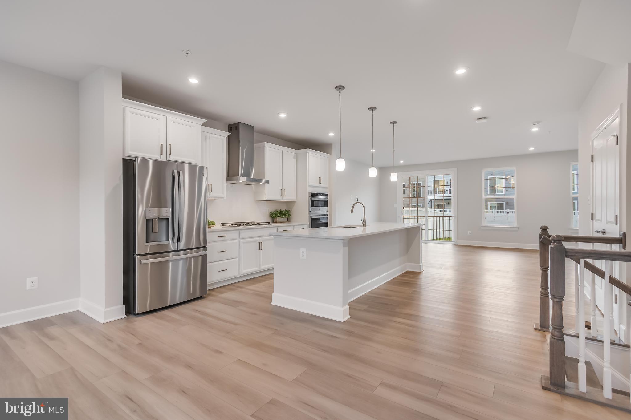 MARLBORO RIDGE - Residential