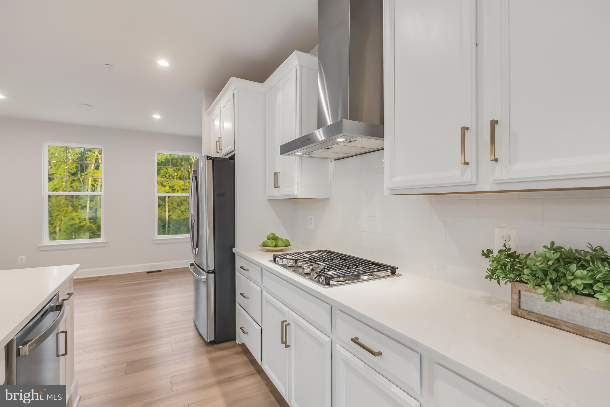 MARLBORO RIDGE - Residential