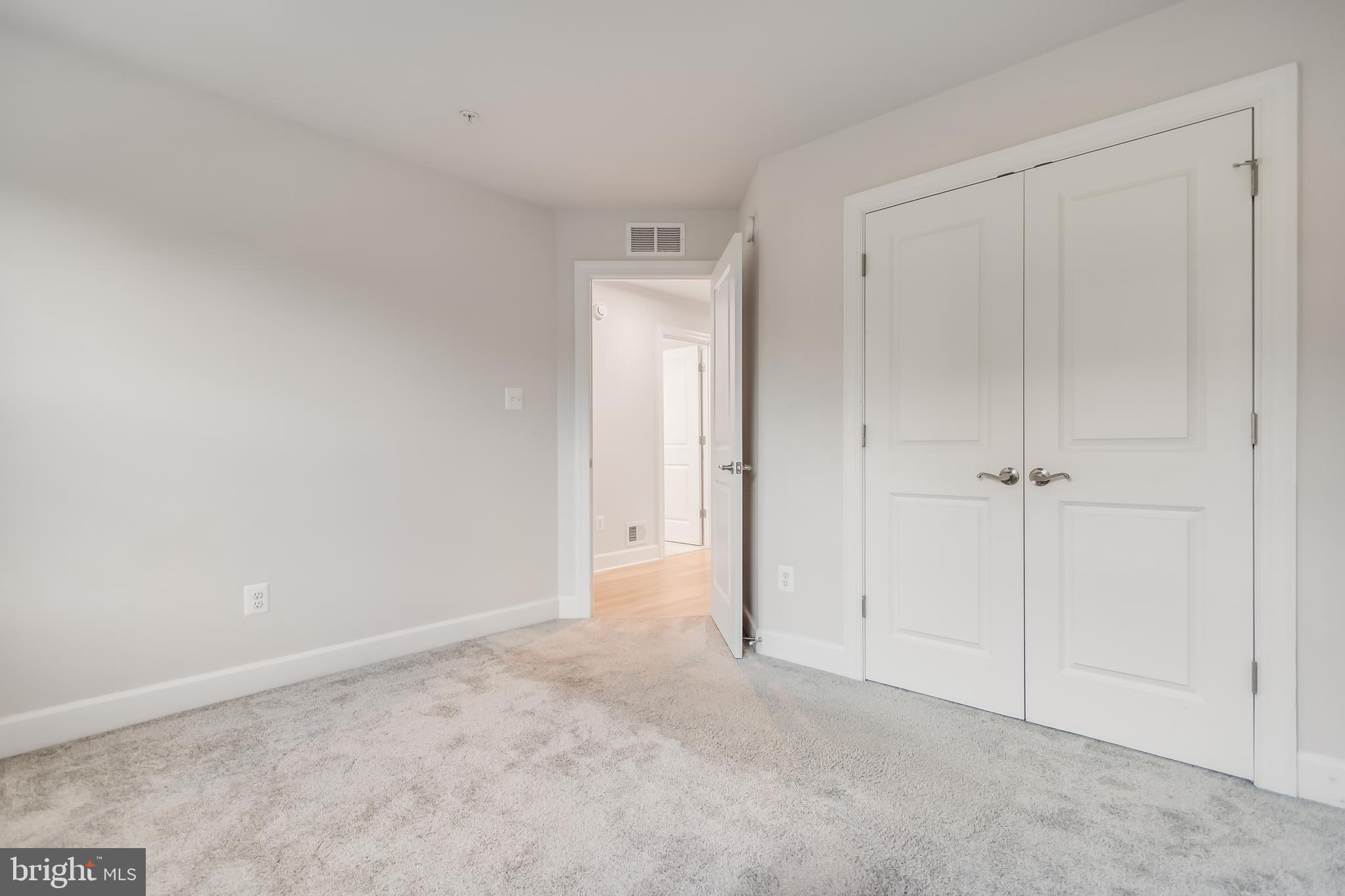 MARLBORO RIDGE - Residential