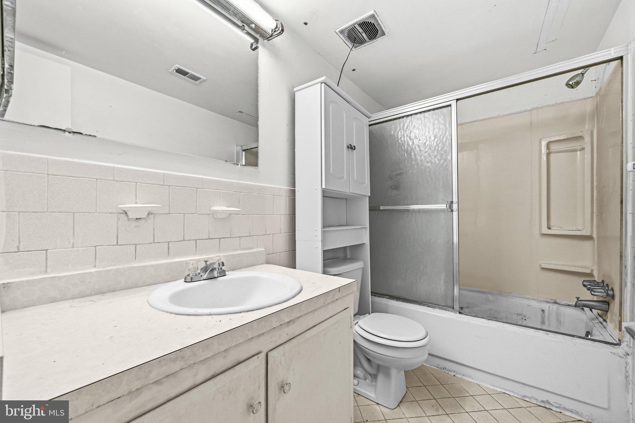AMERICANA FINMARK - Residential