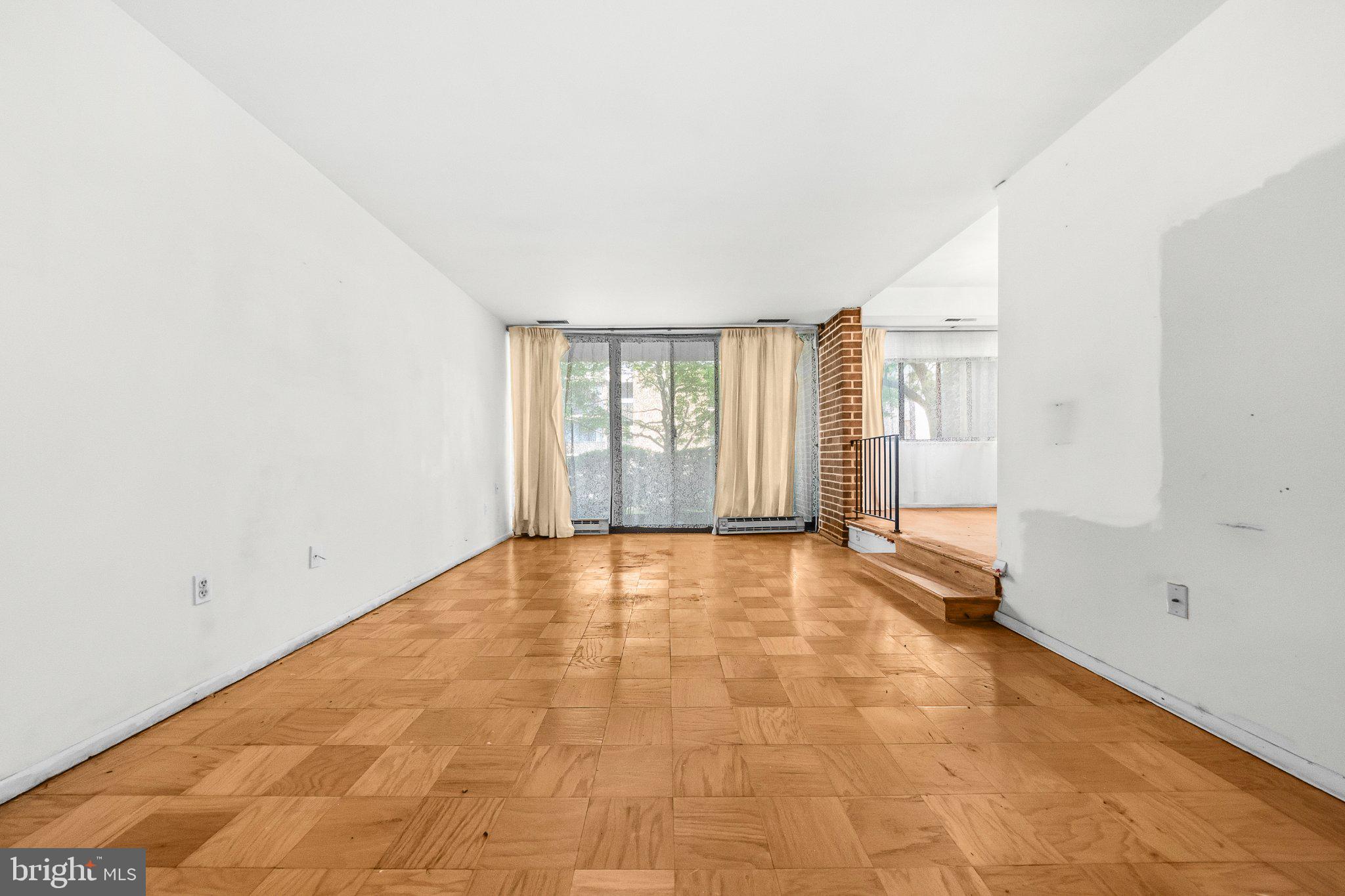AMERICANA FINMARK - Residential