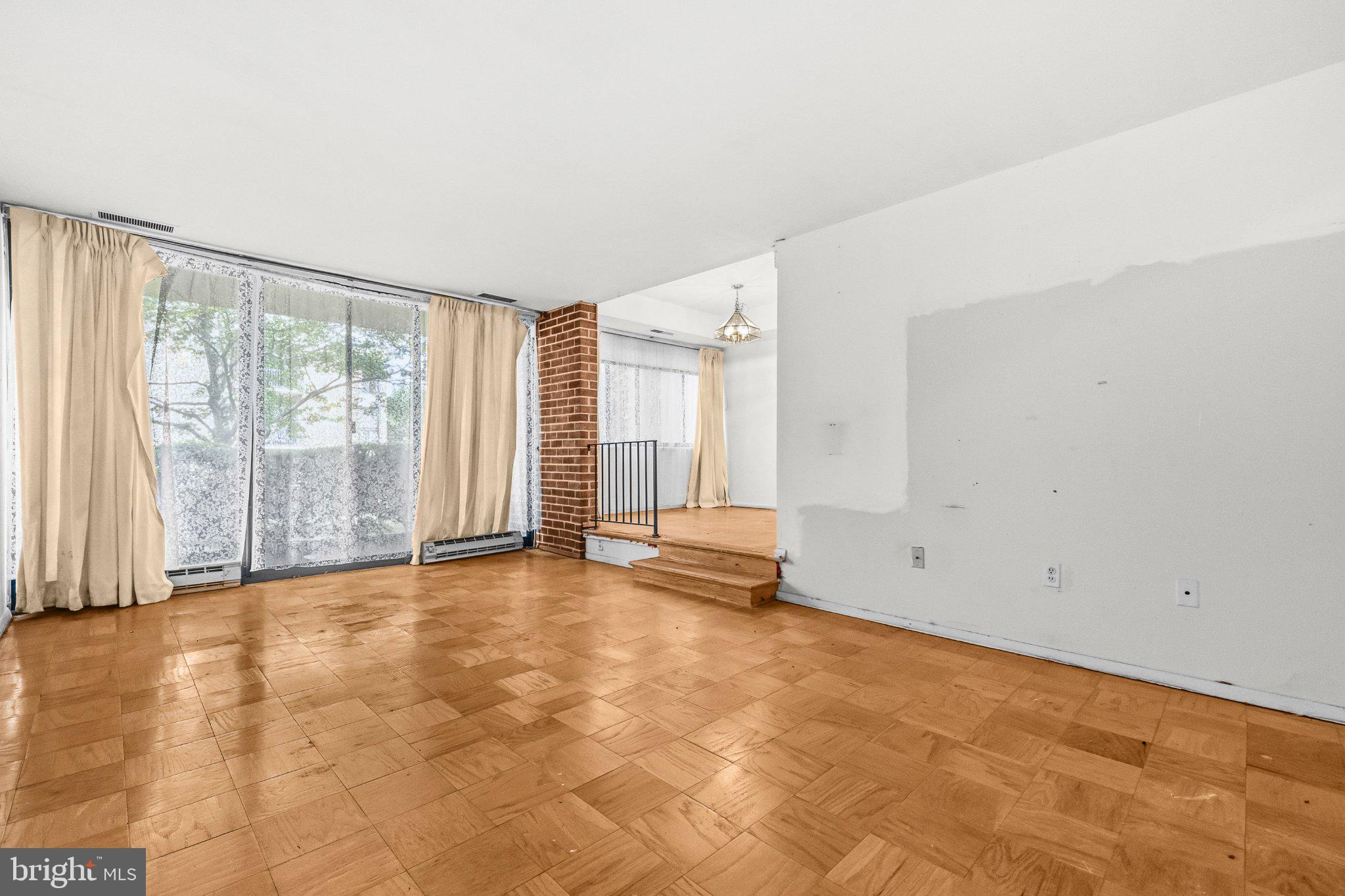 AMERICANA FINMARK - Residential
