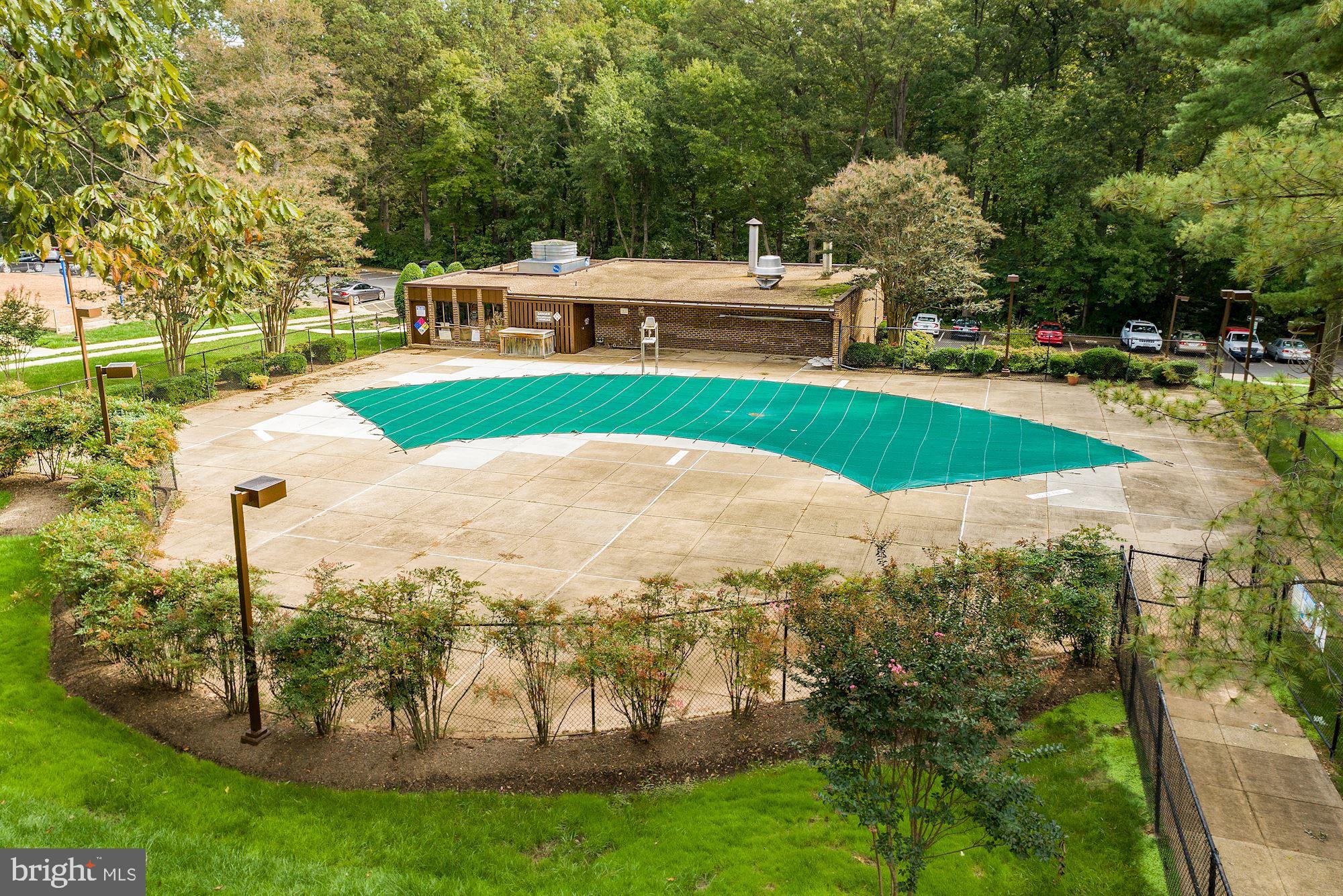 CHESTNUT GROVE - Residential