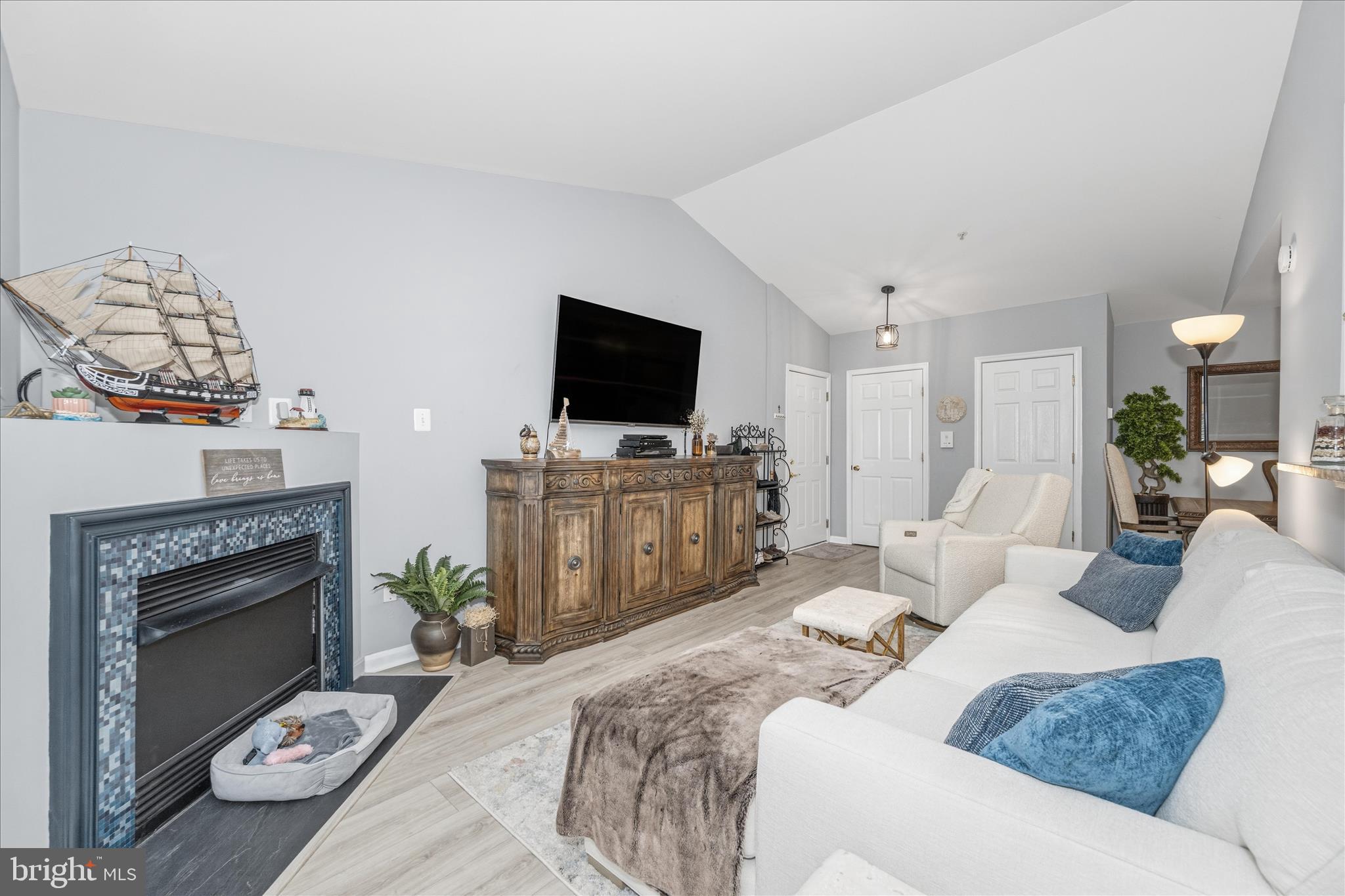 TIDEWATER COLONY - Residential