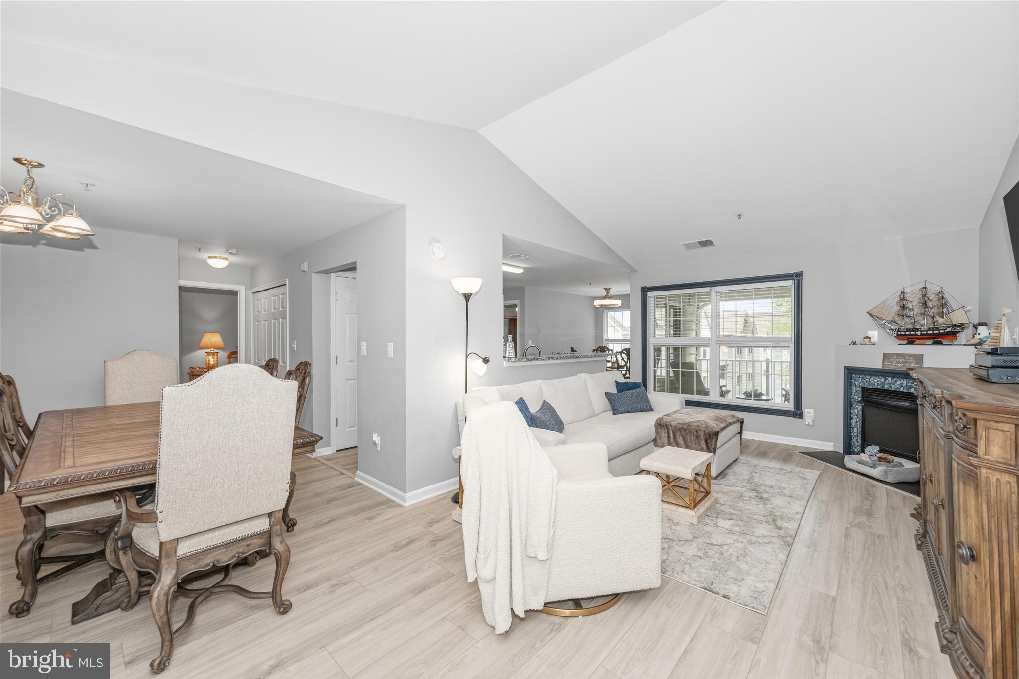 TIDEWATER COLONY - Residential