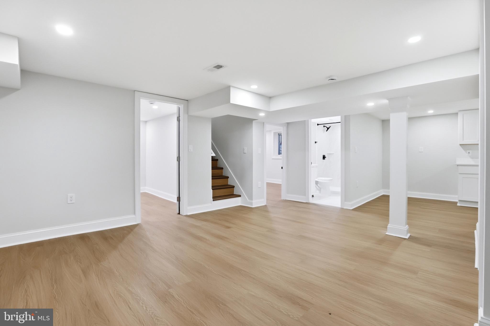 CLIFTON PARK VILLAGE - Residential
