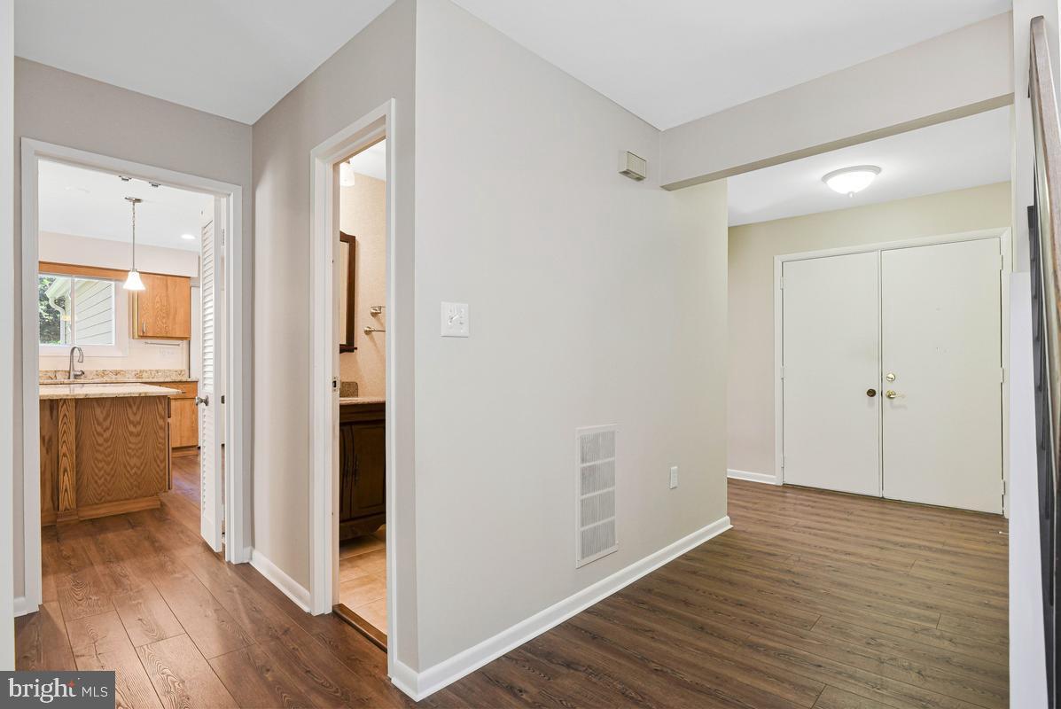 FOX MILL WOODS - Residential