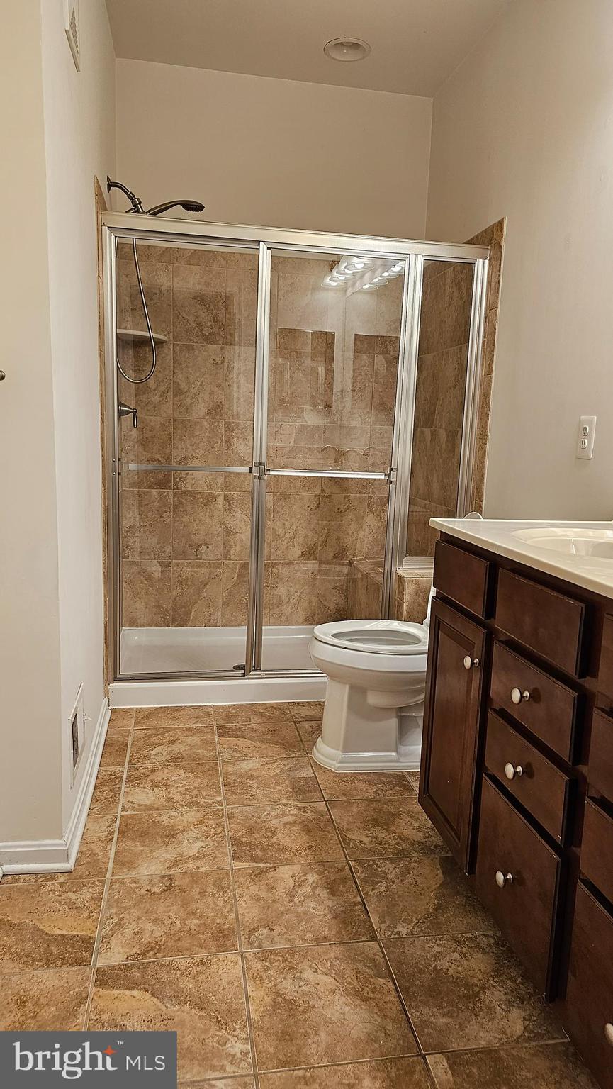 LEE SQUARE - Residential Lease