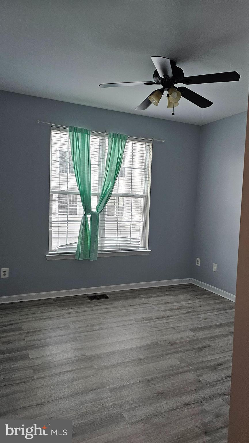 LEE SQUARE - Residential Lease
