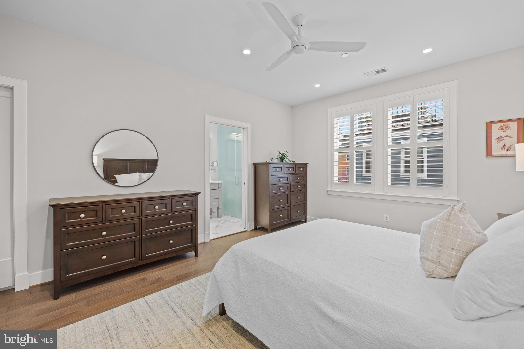 THE TOWNS AT ABINGDON PLACE - Residential