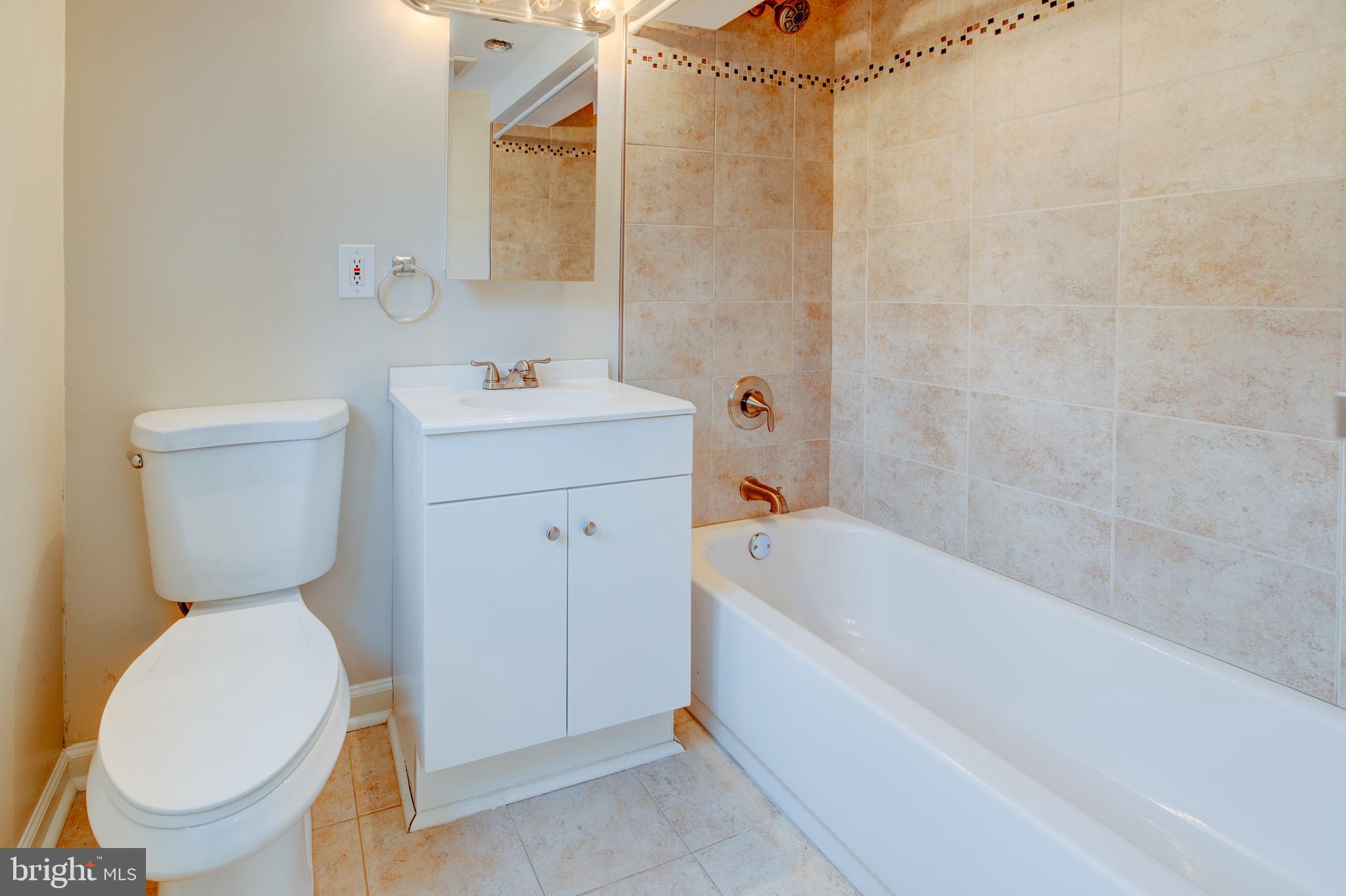 MAPLEWOOD - Residential