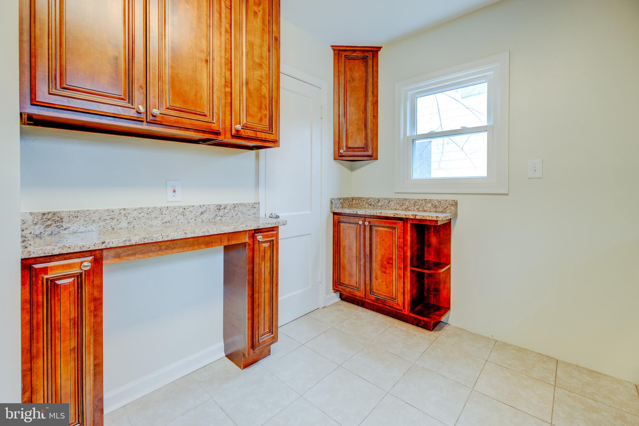 MAPLEWOOD - Residential
