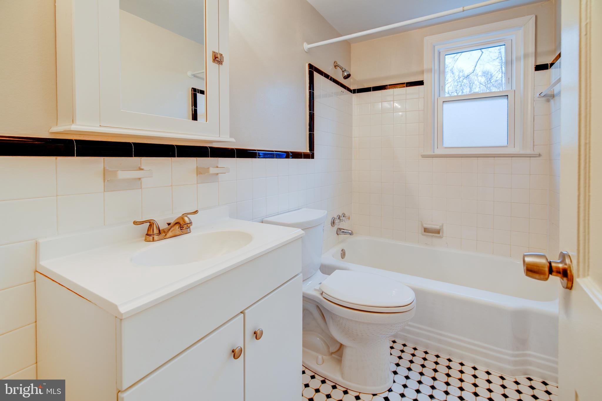 MAPLEWOOD - Residential