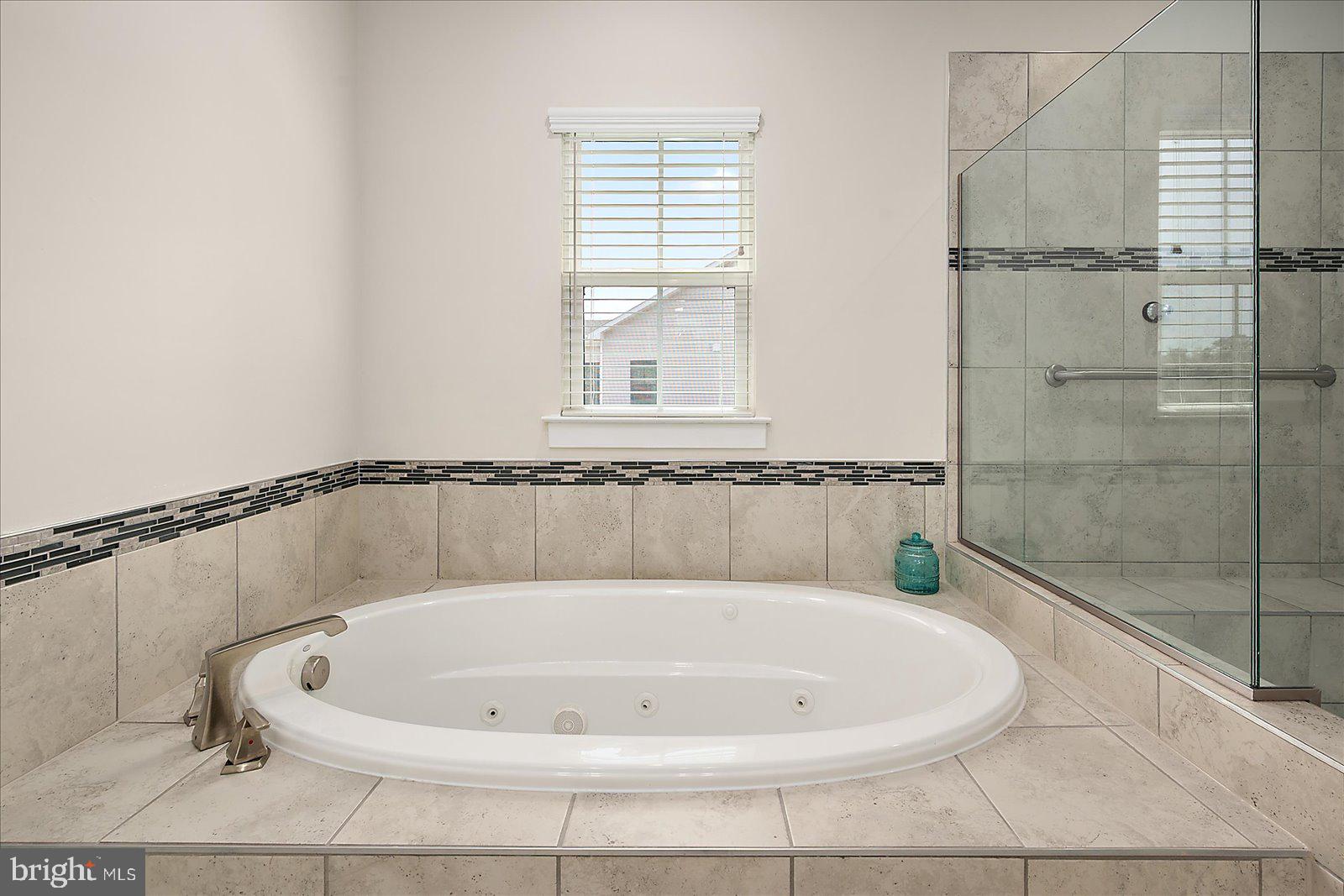 ATLANTIC LAKES - Residential