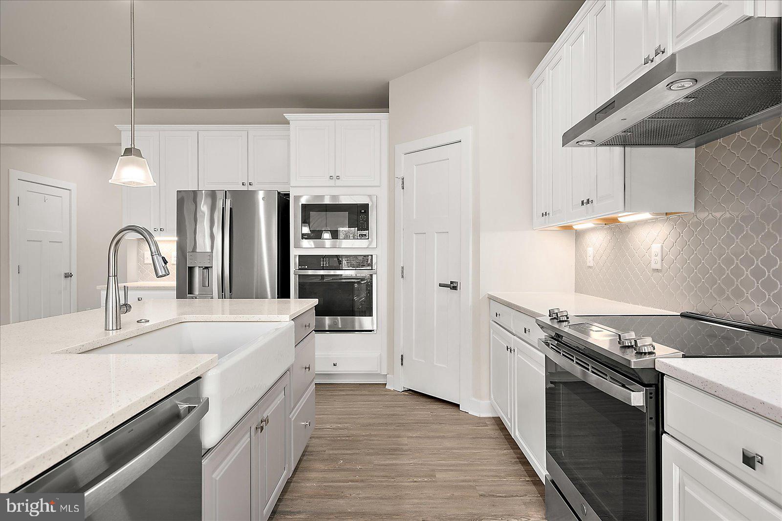 ATLANTIC LAKES - Residential