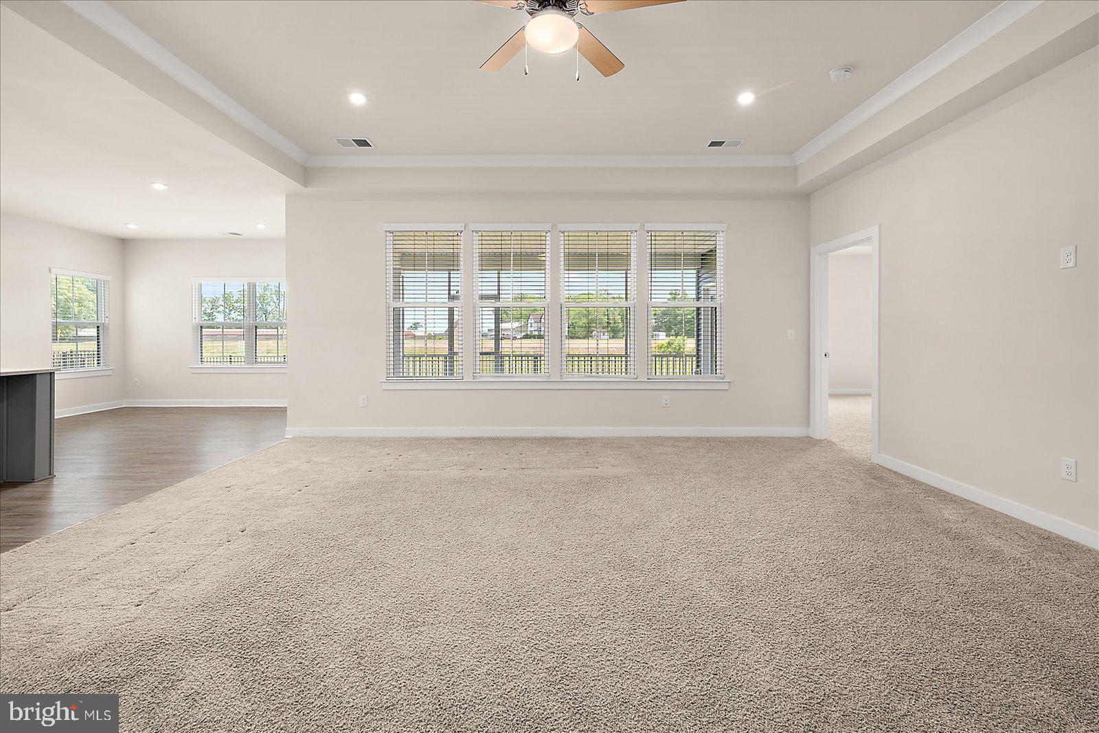 ATLANTIC LAKES - Residential