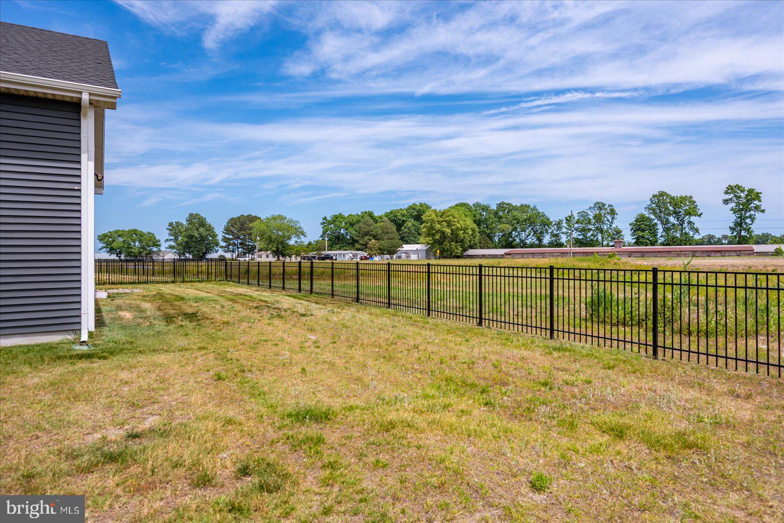 ATLANTIC LAKES - Residential