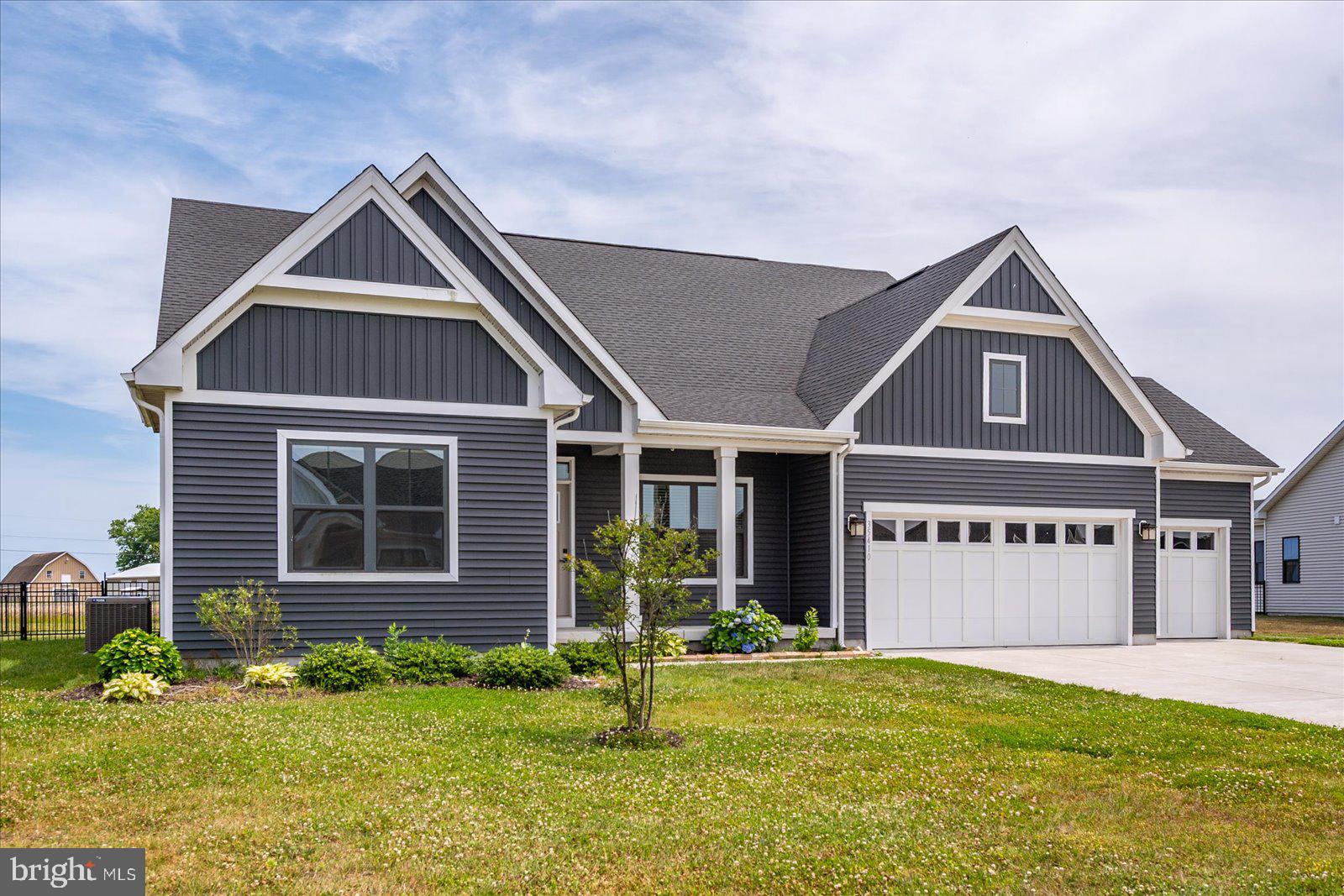 ATLANTIC LAKES - Residential