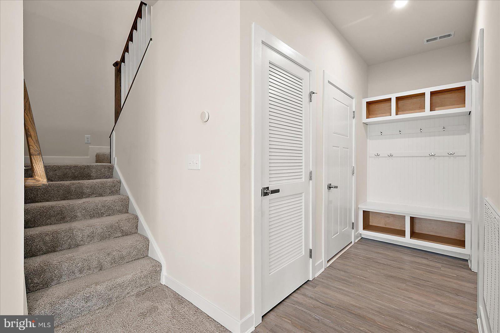 ATLANTIC LAKES - Residential
