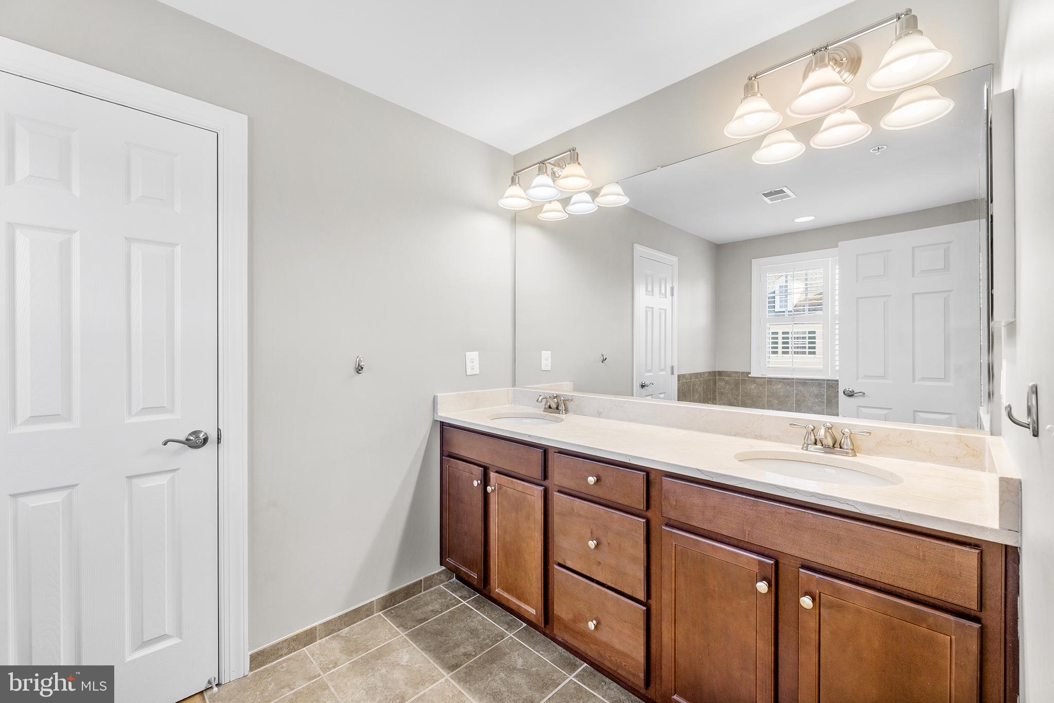 GIBSONS GRANT - Residential