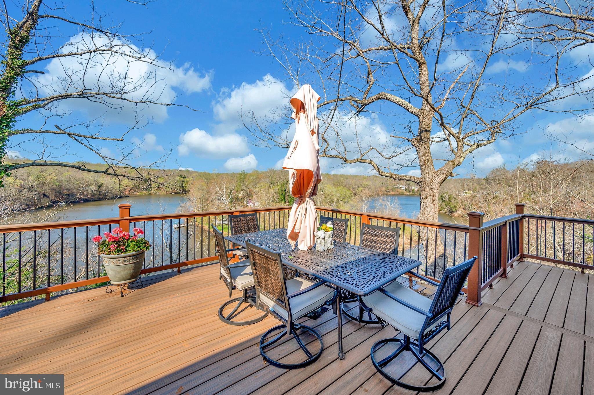 LAKE JACKSON SHORES - Residential