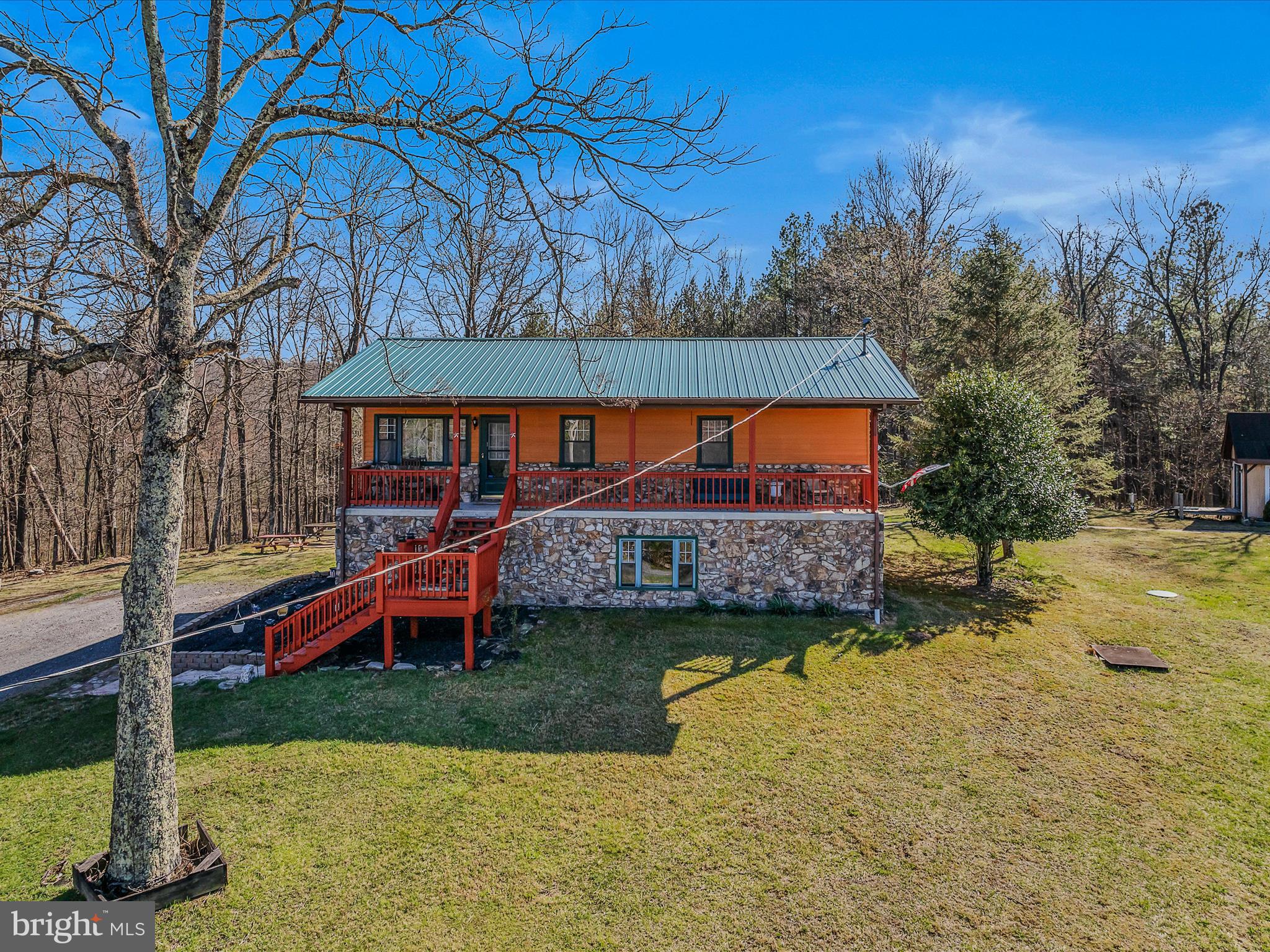 HEAVENLY ACRES - Residential