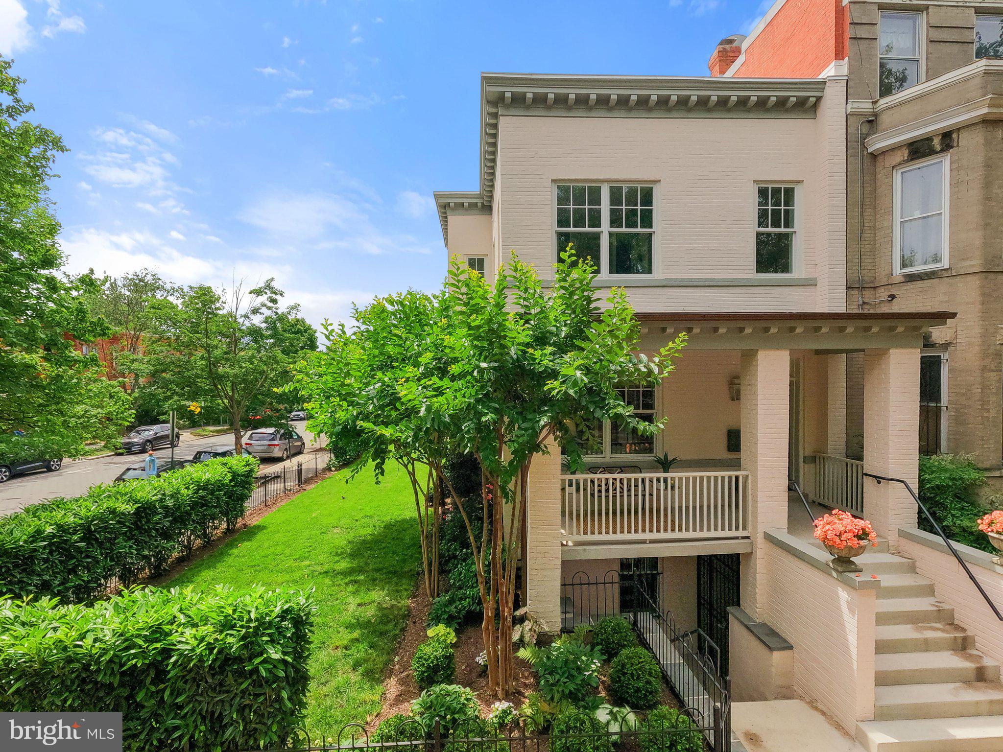 CAPITOL HILL - Residential