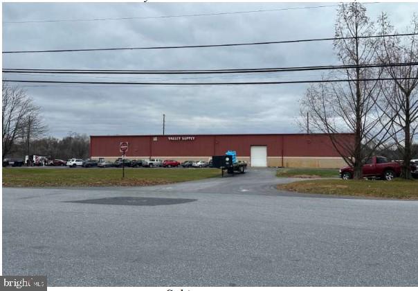 MECHANICSBURG - Commercial Sale