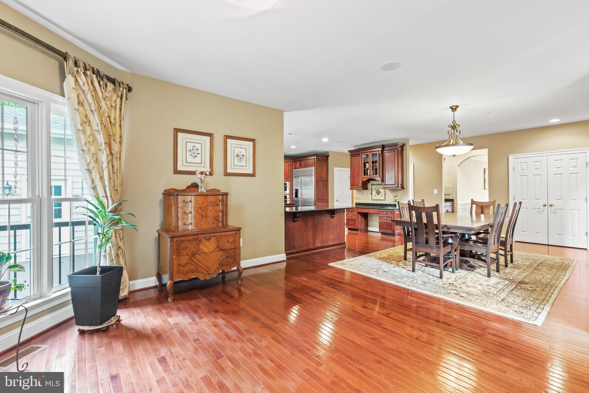 CEDAR CREST - Residential