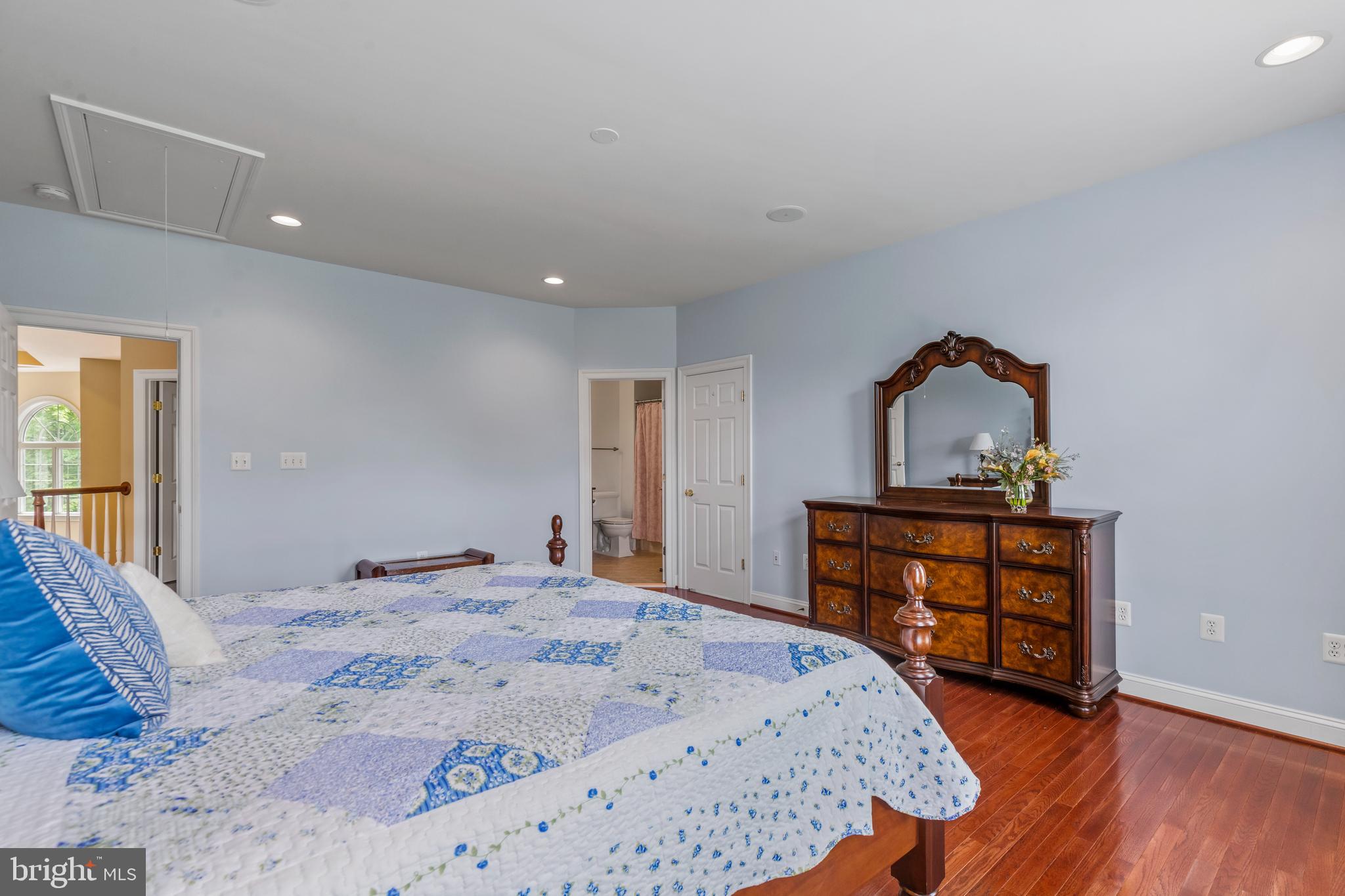 CEDAR CREST - Residential