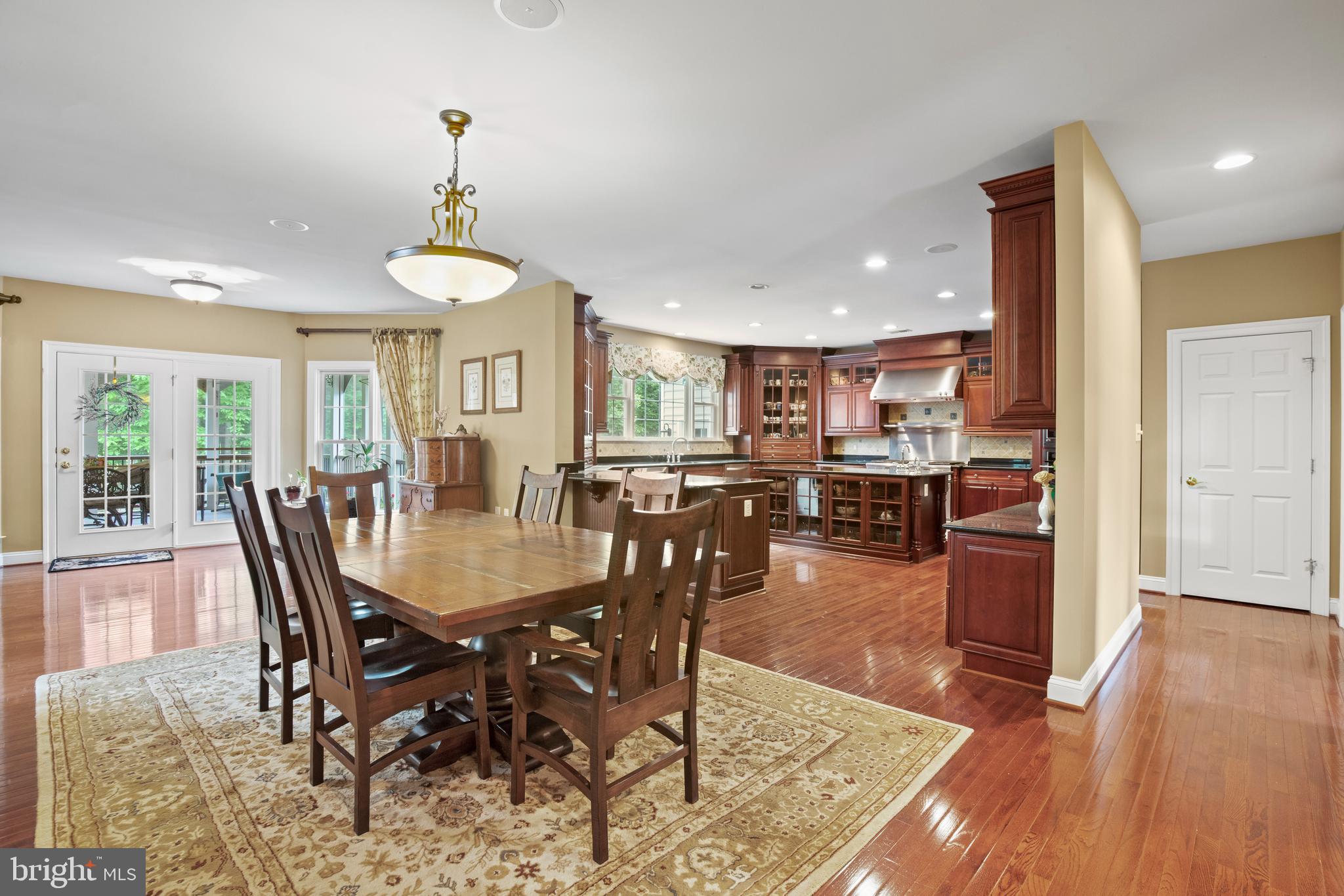 CEDAR CREST - Residential