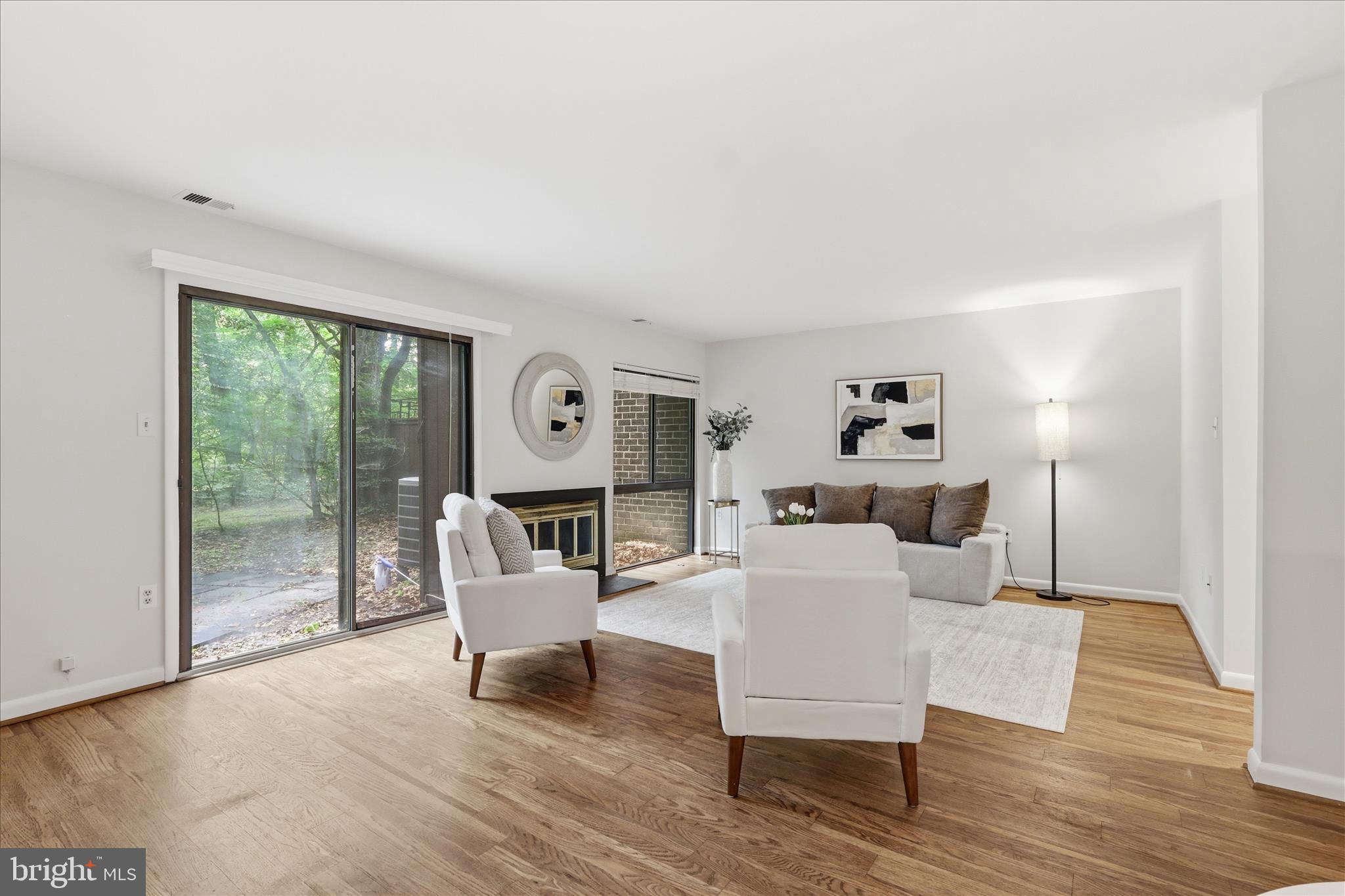 RESTON - Residential