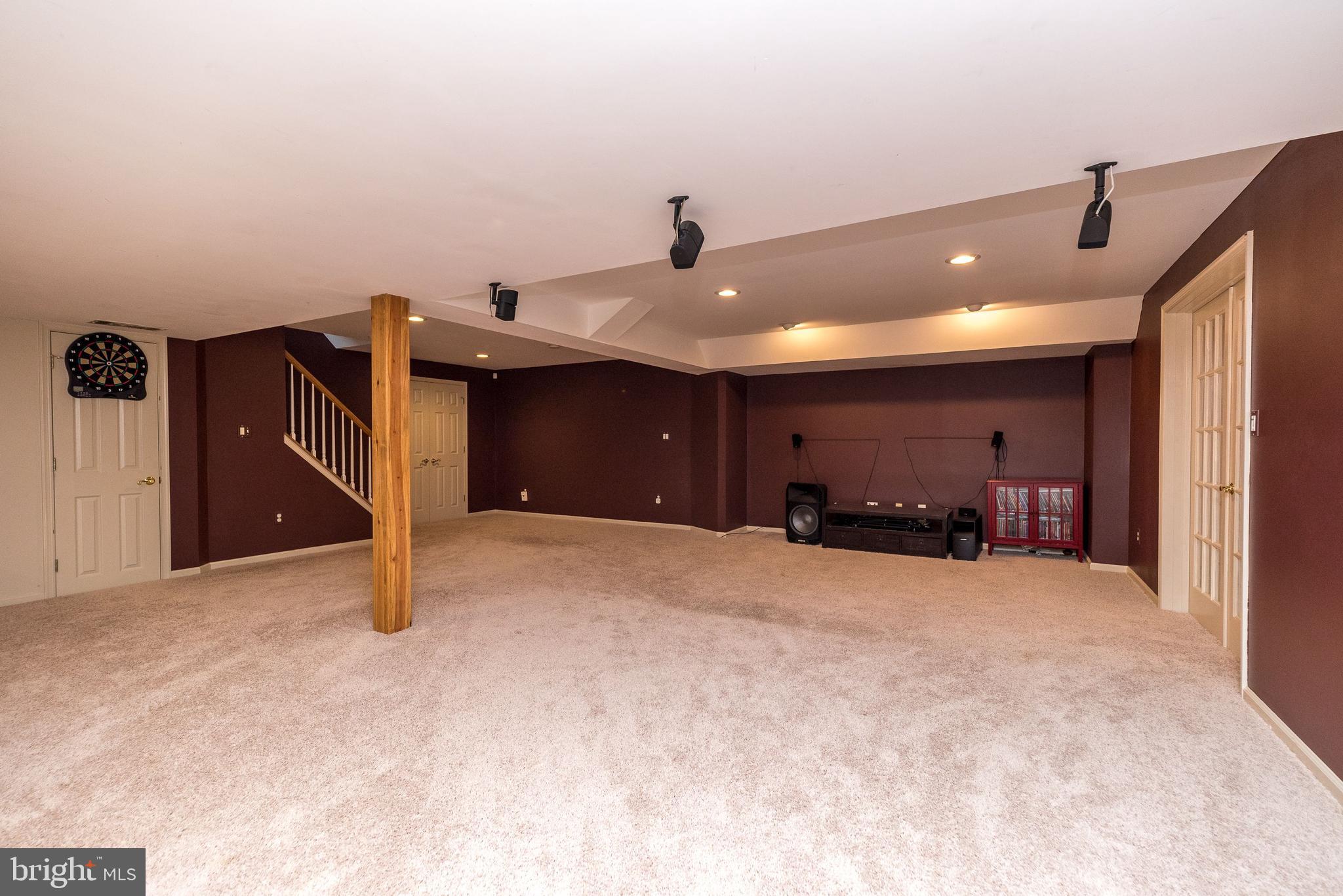 BRIDLE ESTATES - Residential