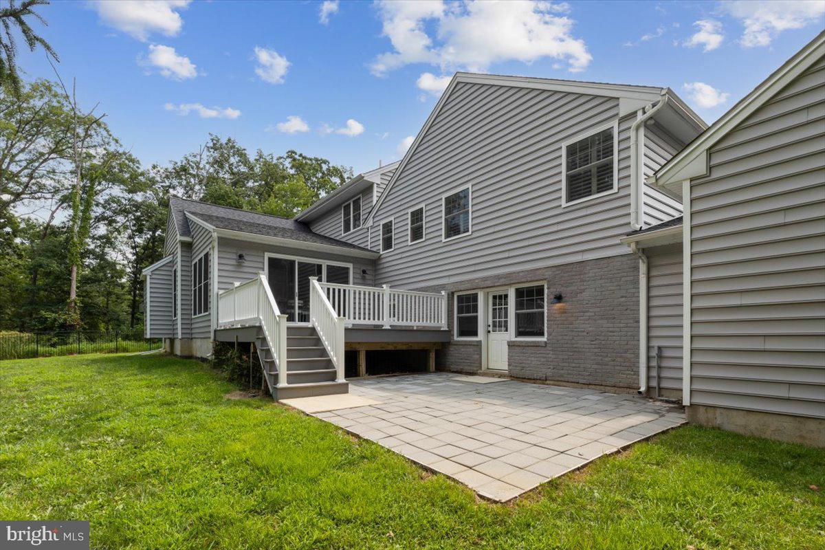 RADNOR HUNT - Residential