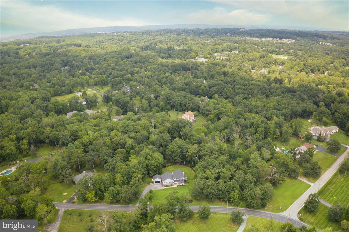 RADNOR HUNT - Residential