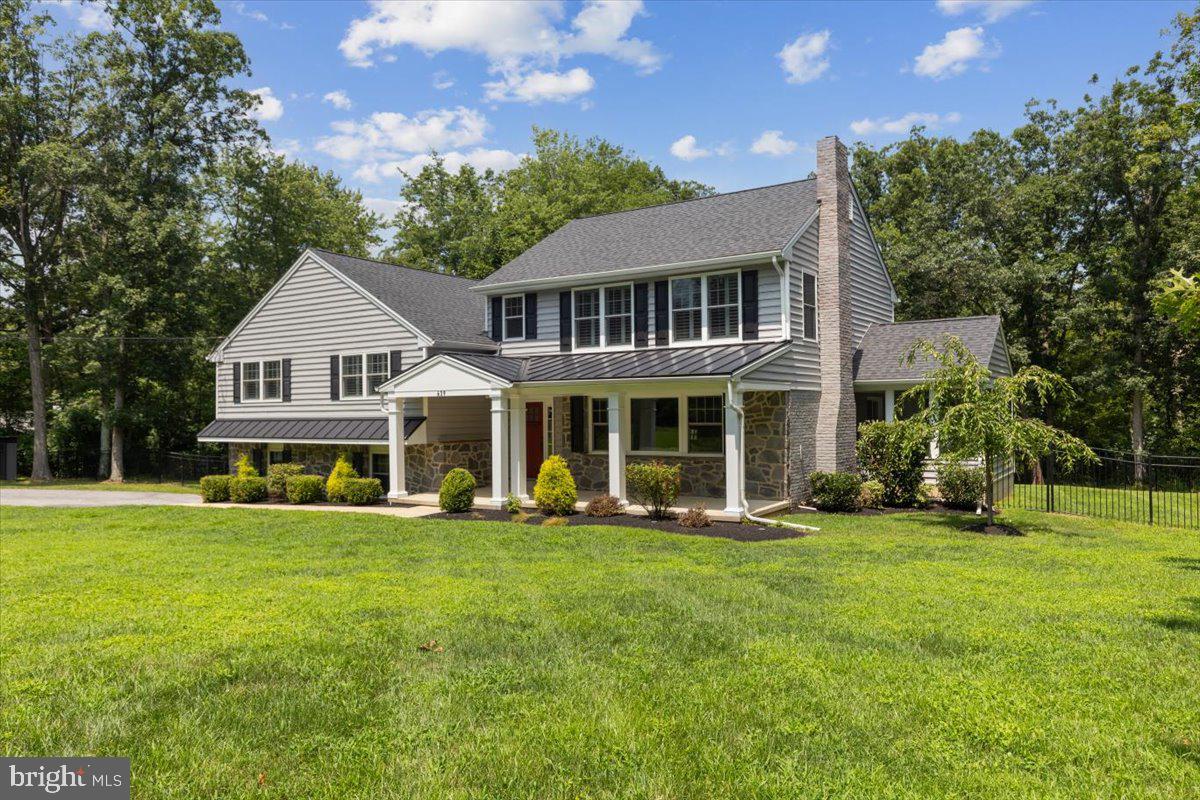 RADNOR HUNT - Residential