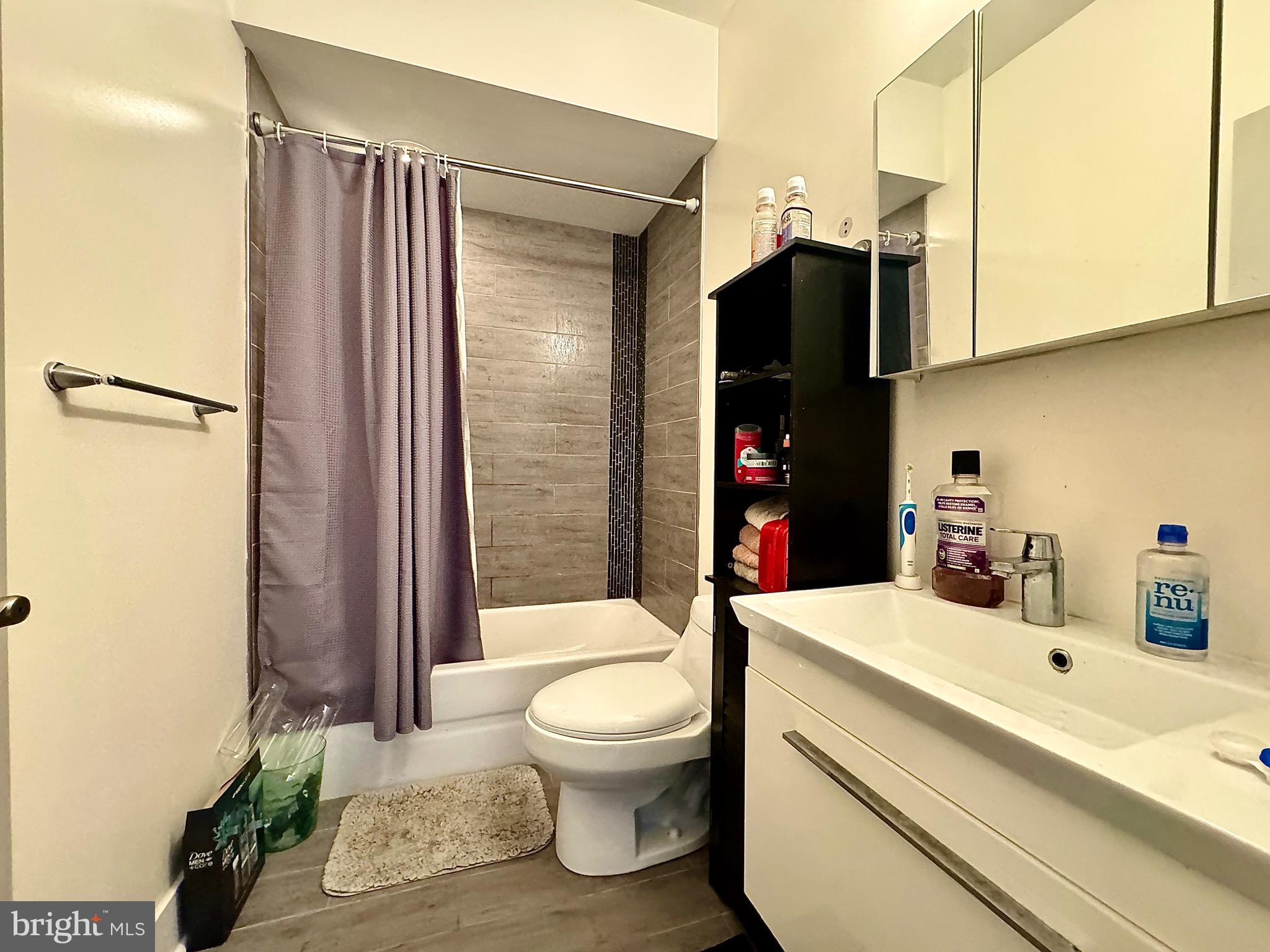 FAIRMOUNT - Residential Income
