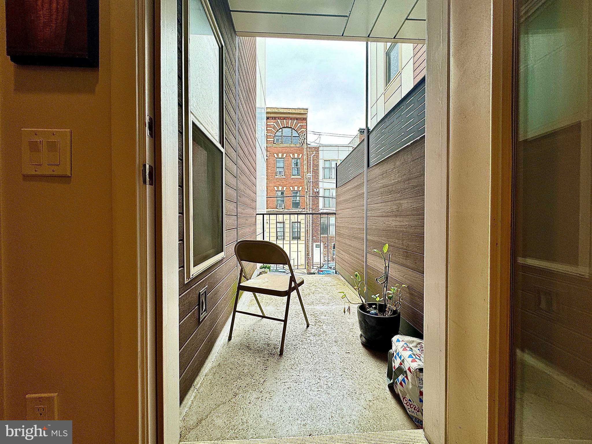 FAIRMOUNT - Residential Income