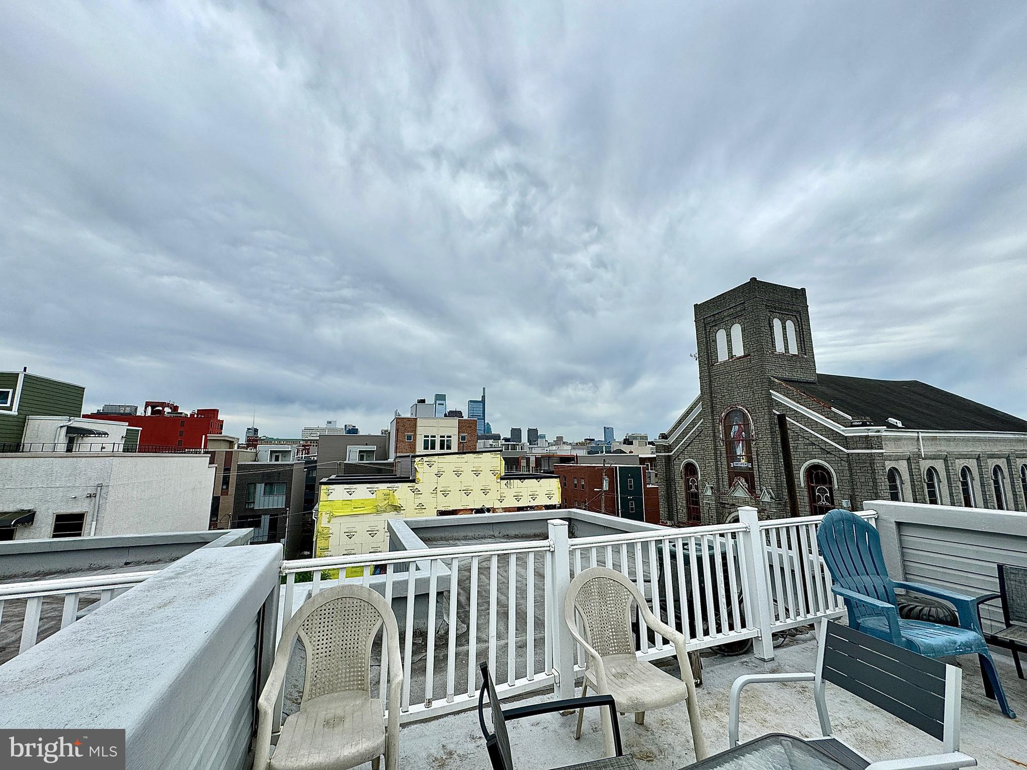 FAIRMOUNT - Residential Income