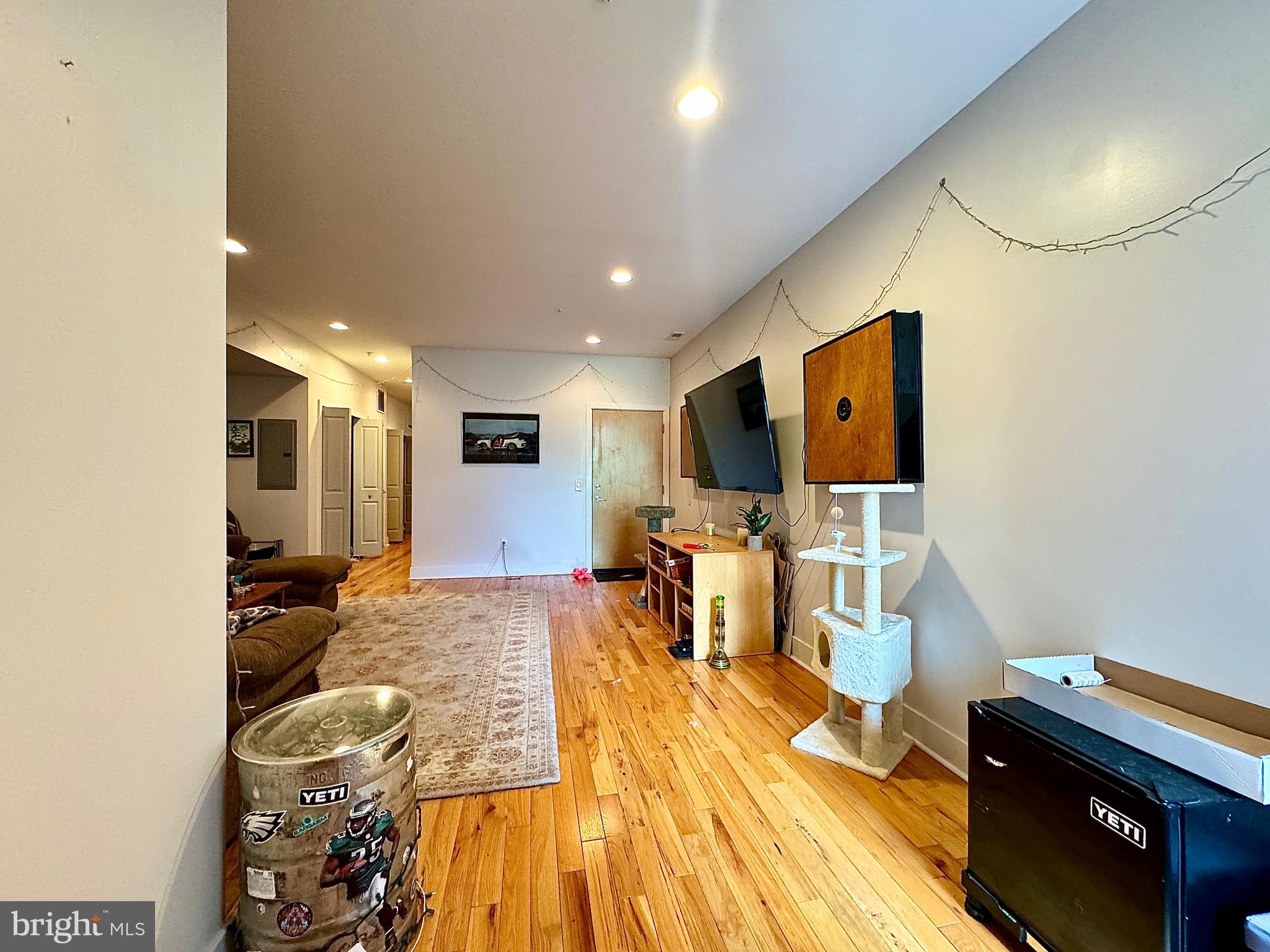 FAIRMOUNT - Residential Income