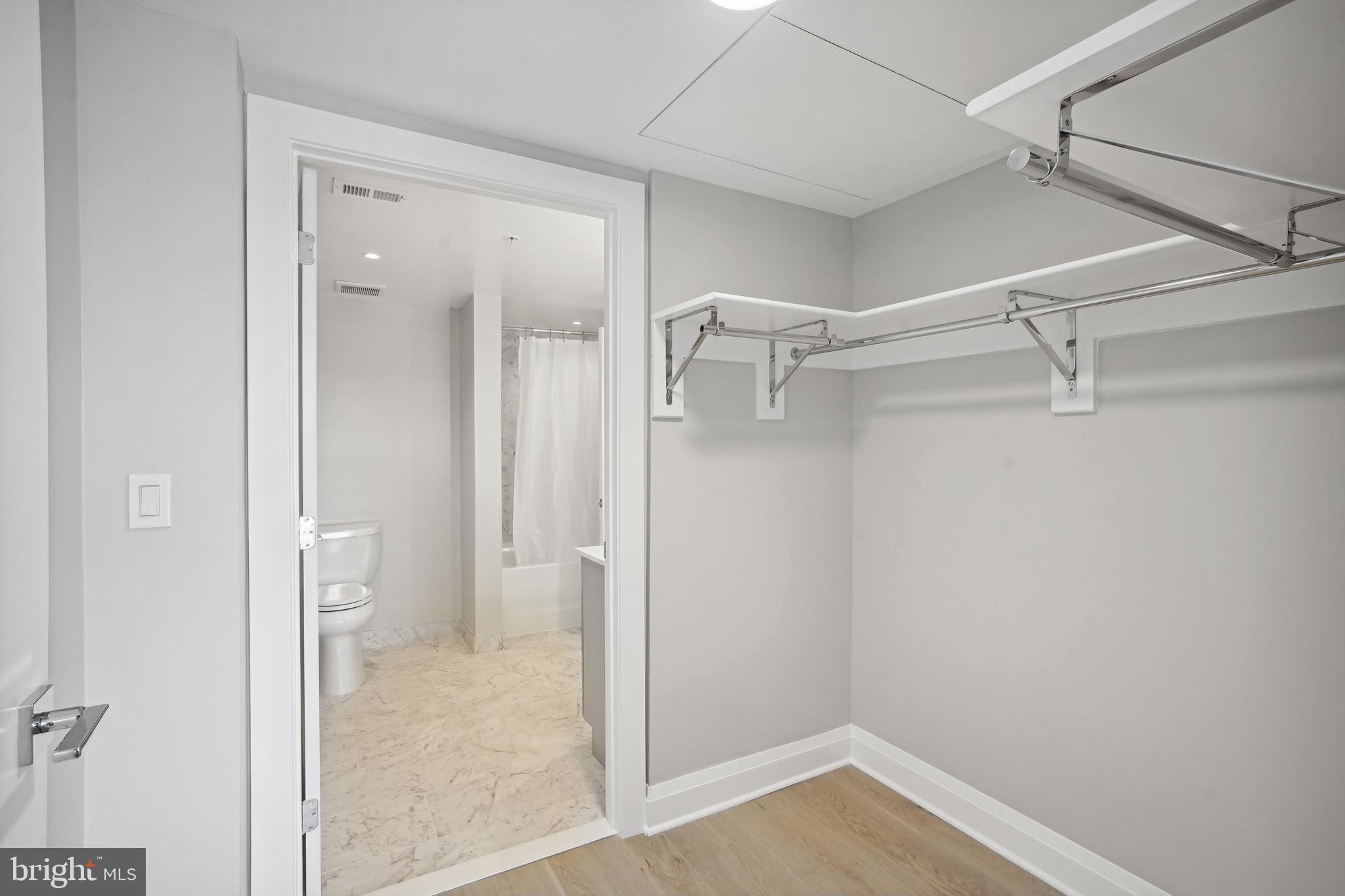 OLD TOWN NORTH - Residential Lease