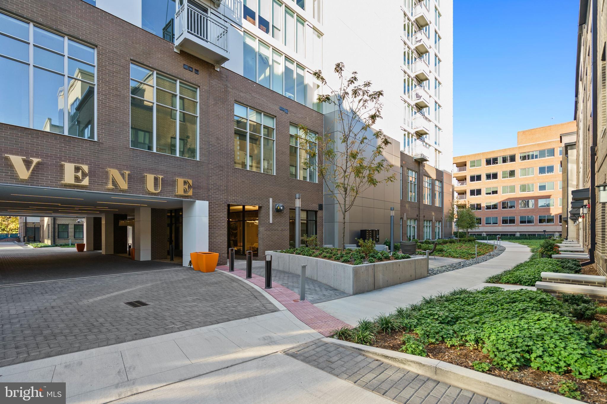 OLD TOWN NORTH - Residential Lease