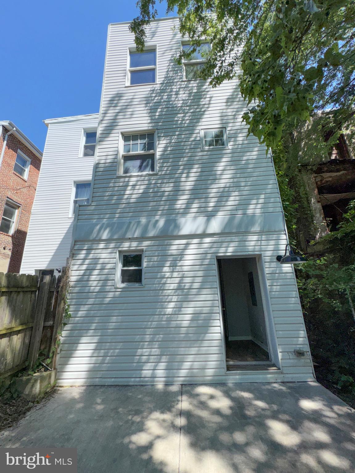 HARLEM PARK - Residential Income
